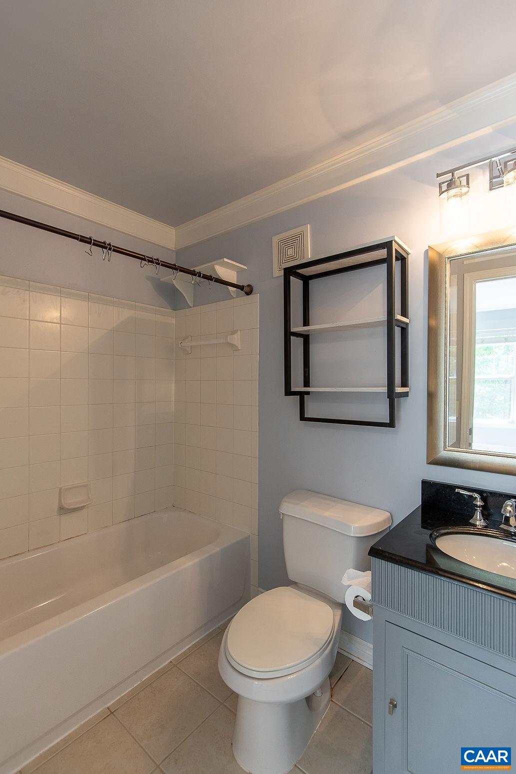 1625 ELMWOOD CT Unit: 202