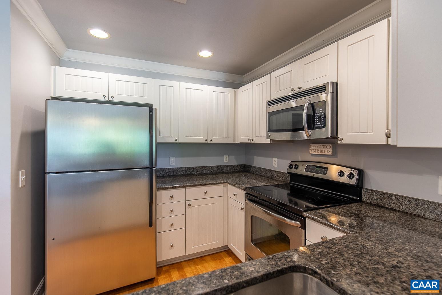1625 ELMWOOD CT Unit: 202