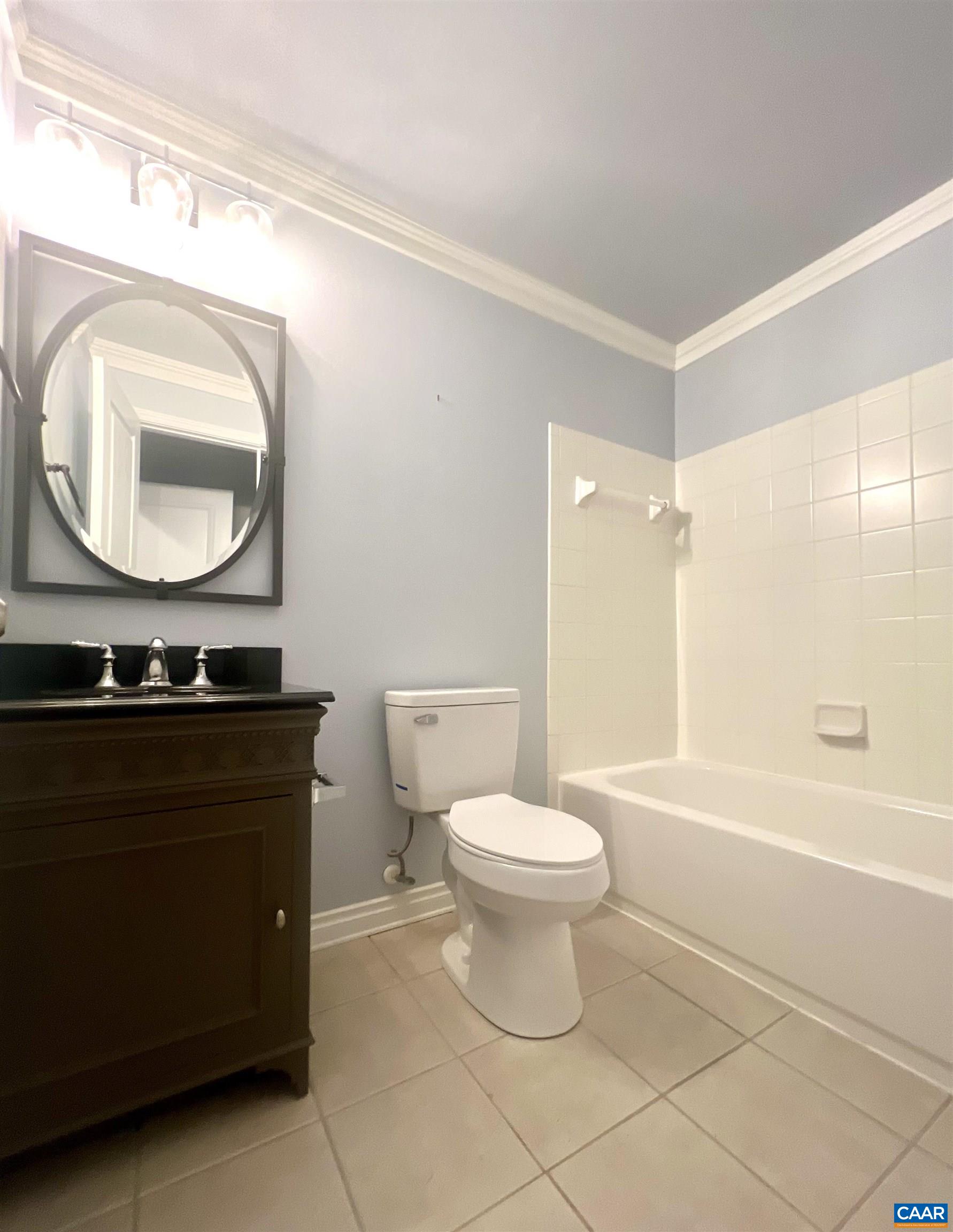 1625 ELMWOOD CT Unit: 202