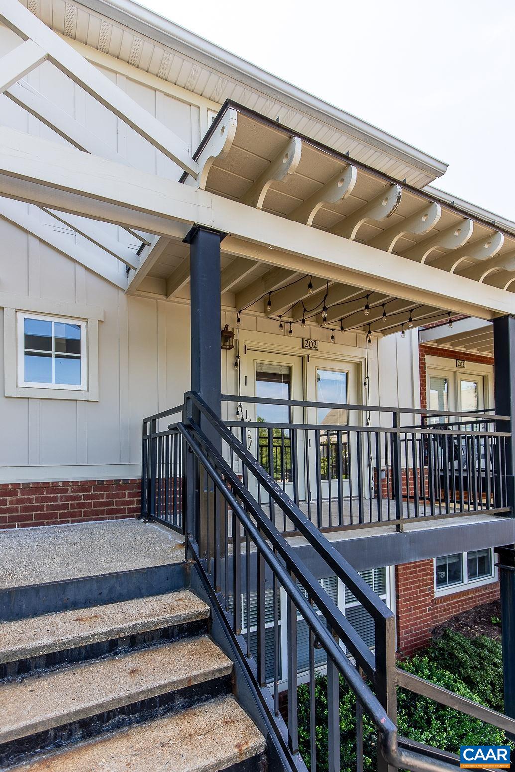 1625 ELMWOOD CT Unit: 202