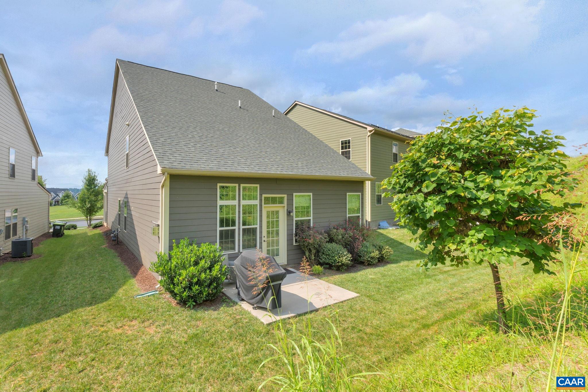 1264 DELPHI LN