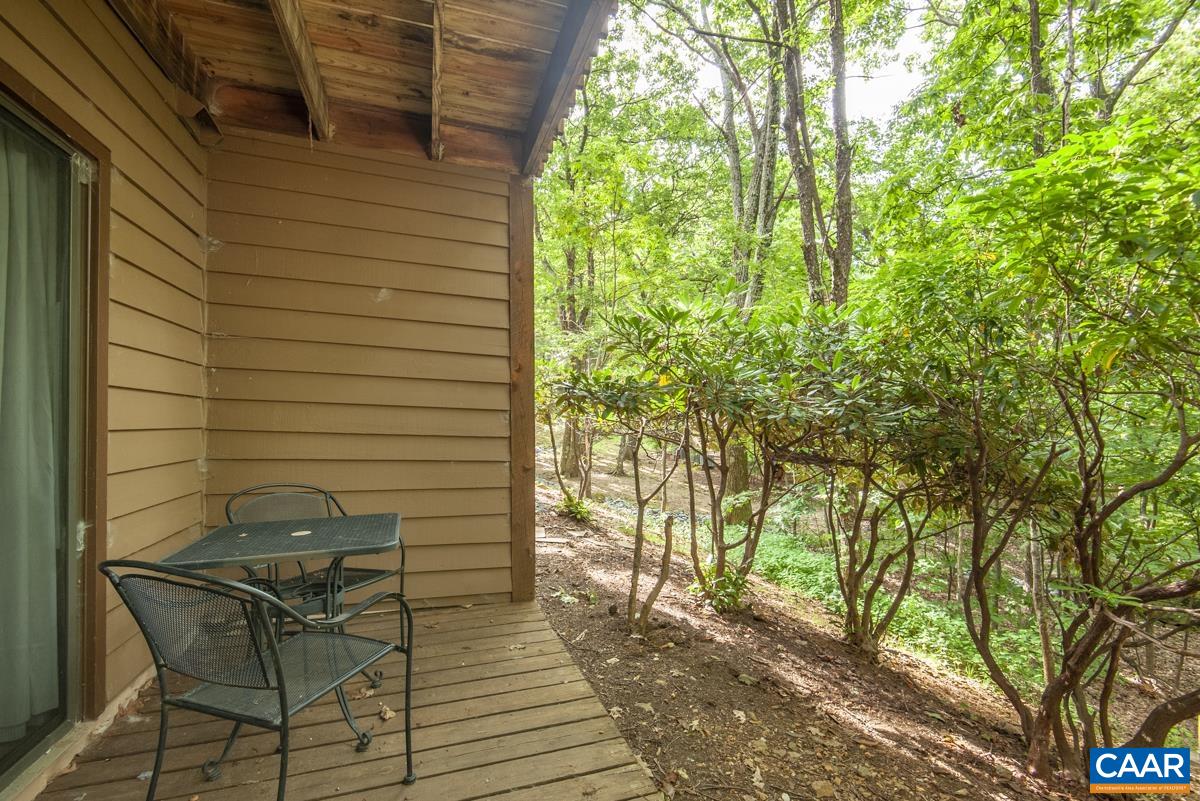 704 LAURELWOOD CONDOS Unit: 704