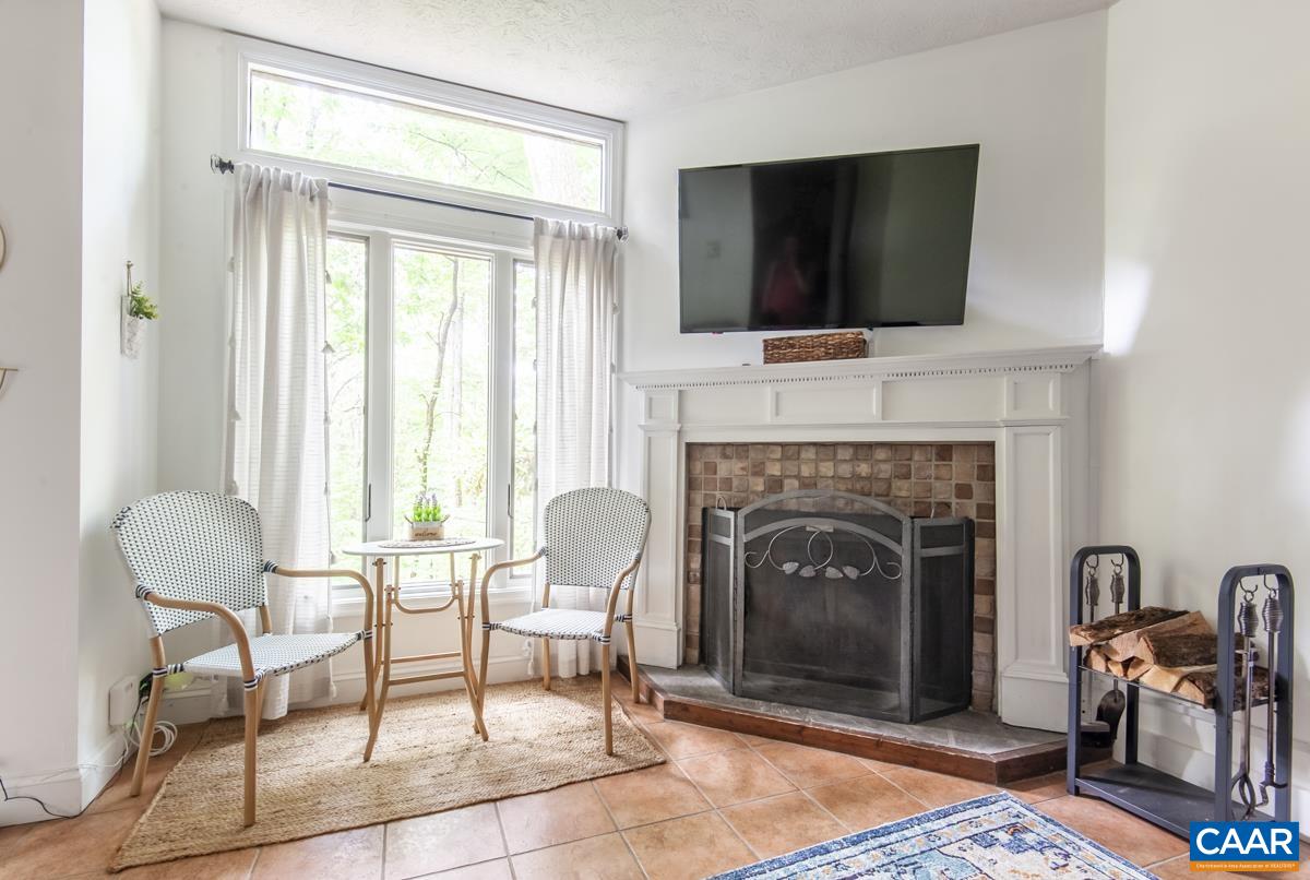 704 LAURELWOOD CONDOS Unit: 704