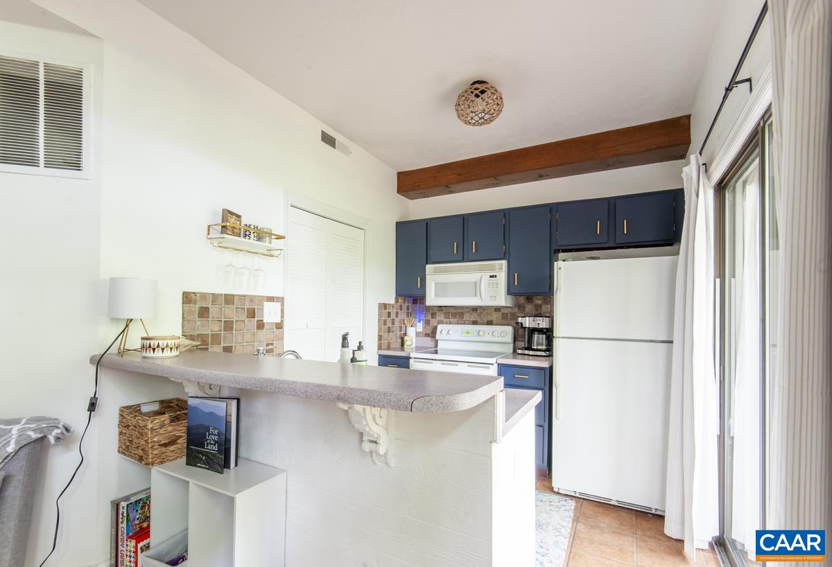 704 LAURELWOOD CONDOS Unit: 704