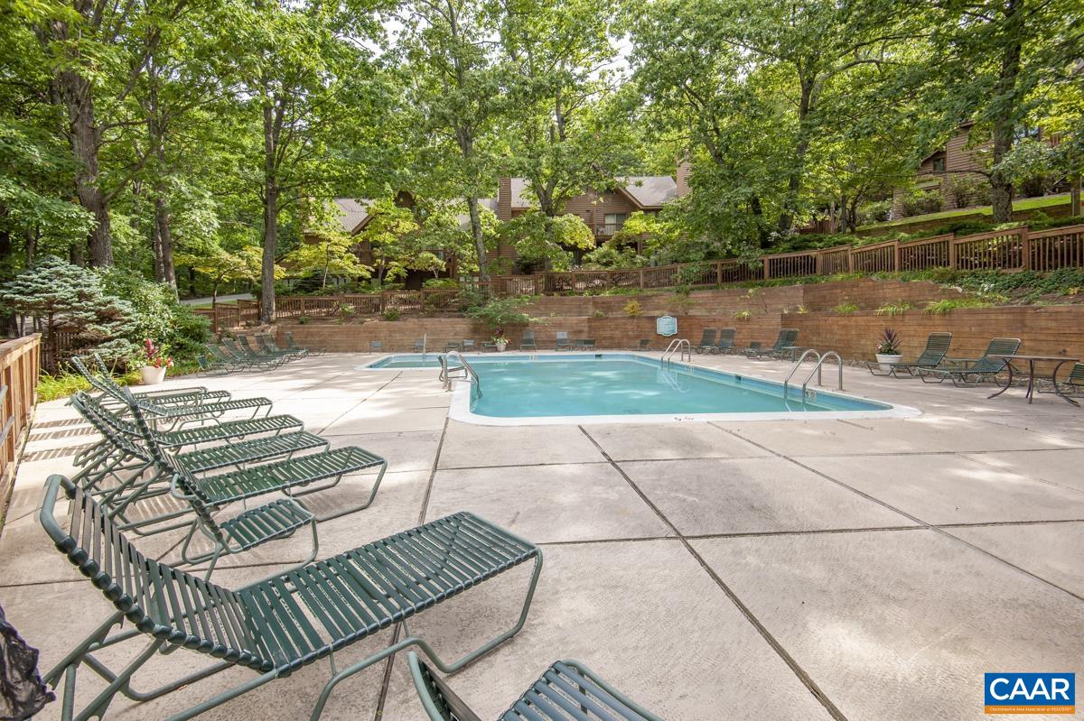 704 LAURELWOOD CONDOS Unit: 704