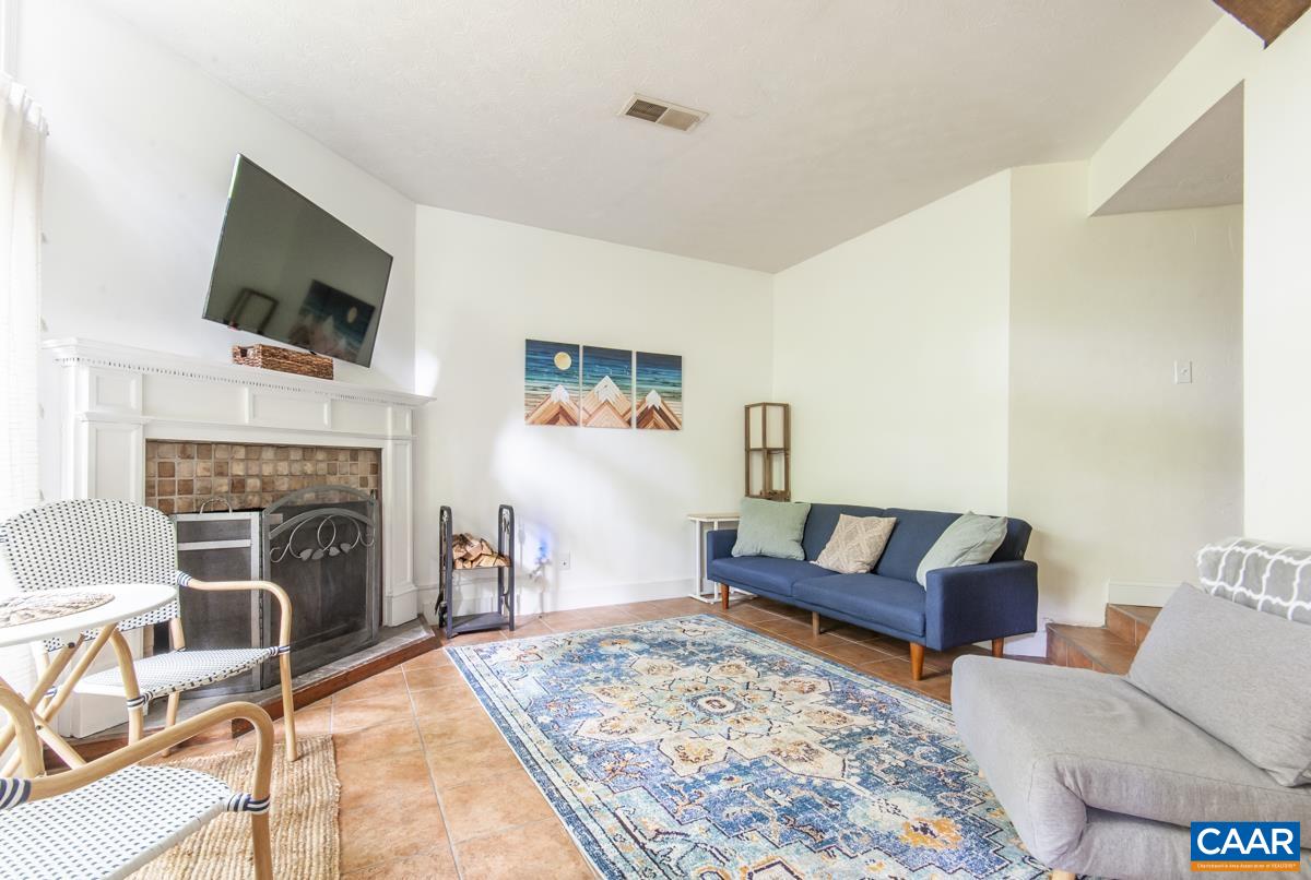 704 LAURELWOOD CONDOS Unit: 704