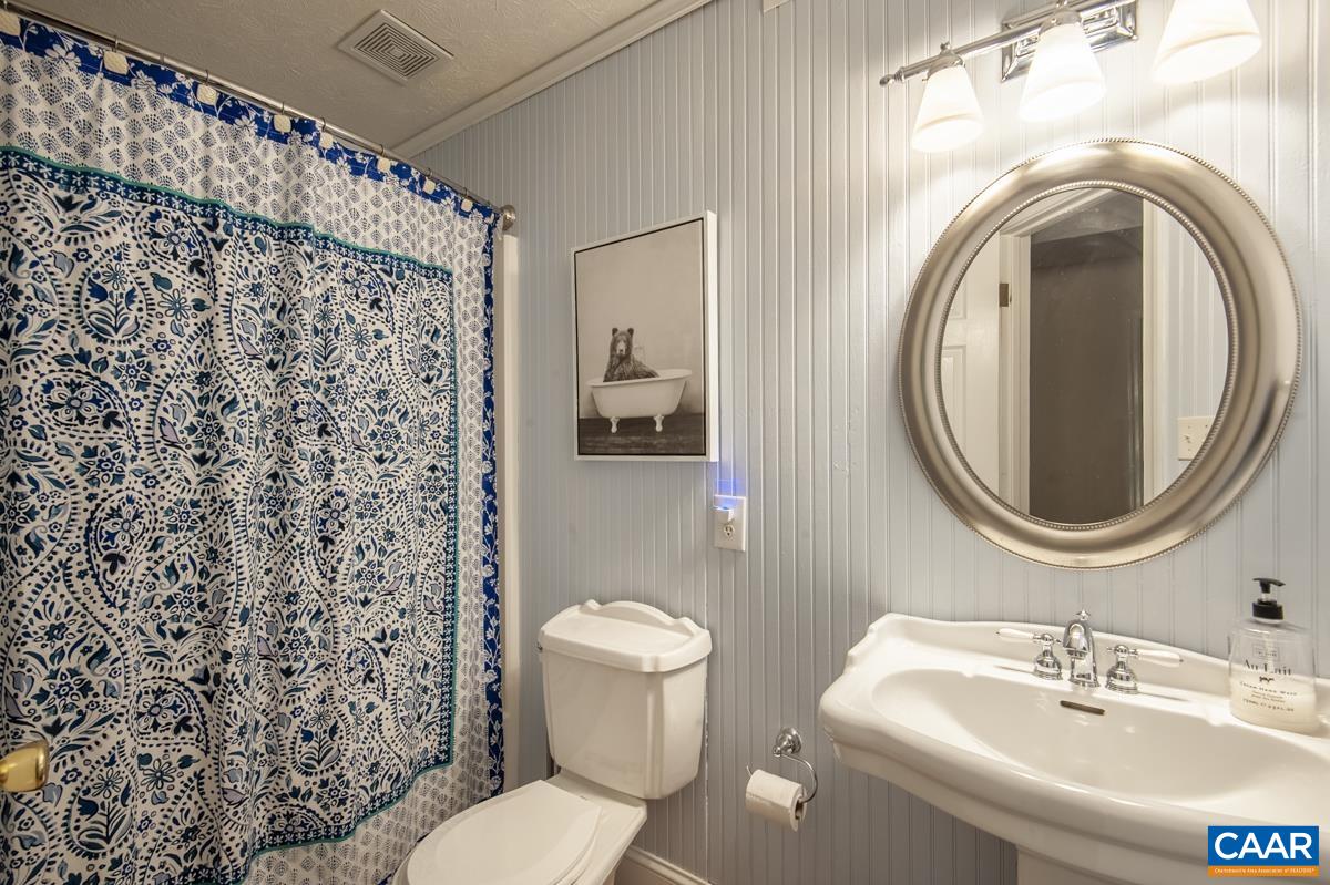 704 LAURELWOOD CONDOS Unit: 704