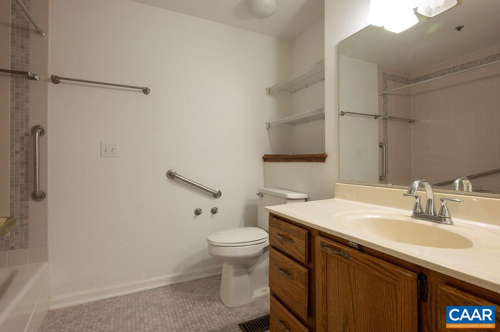 1325 BRANCHLANDS DR Unit: A