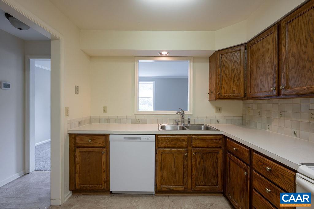 1325 BRANCHLANDS DR Unit: A