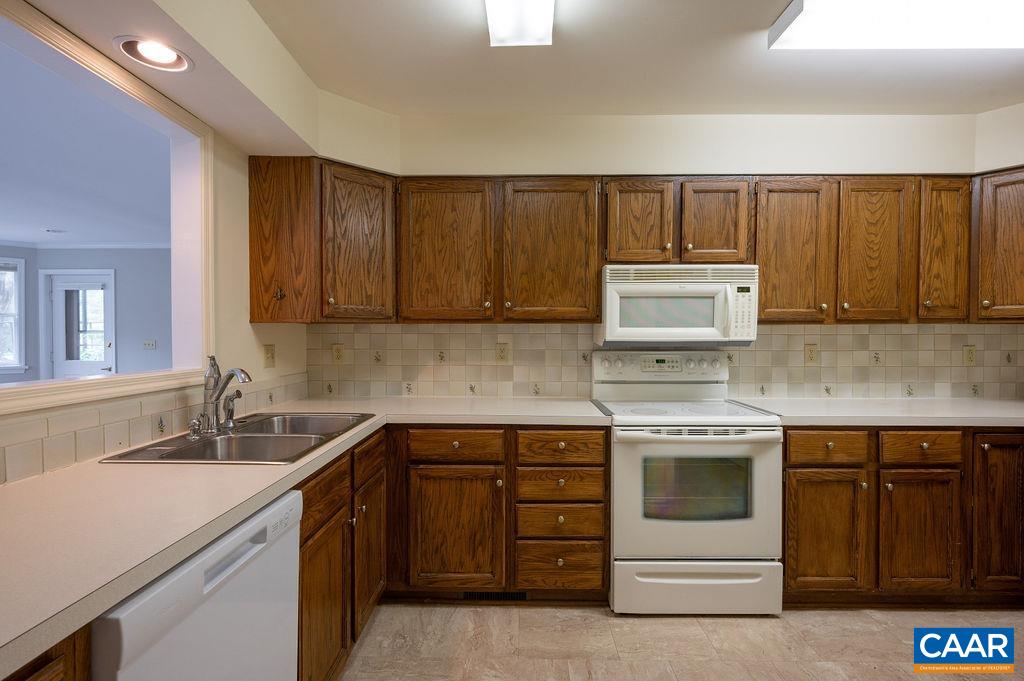 1325 BRANCHLANDS DR Unit: A