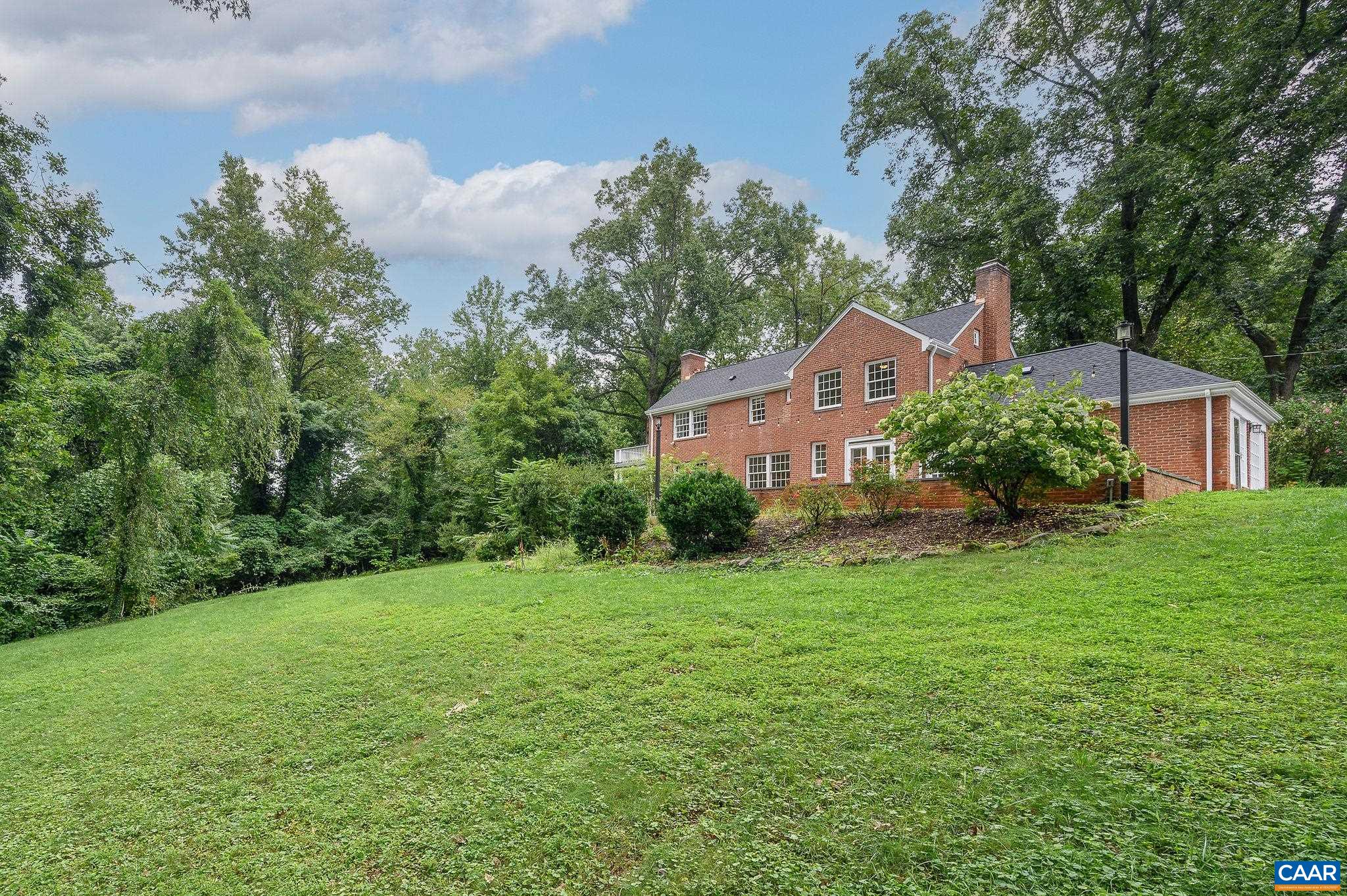 2028 BARRACKS RD
