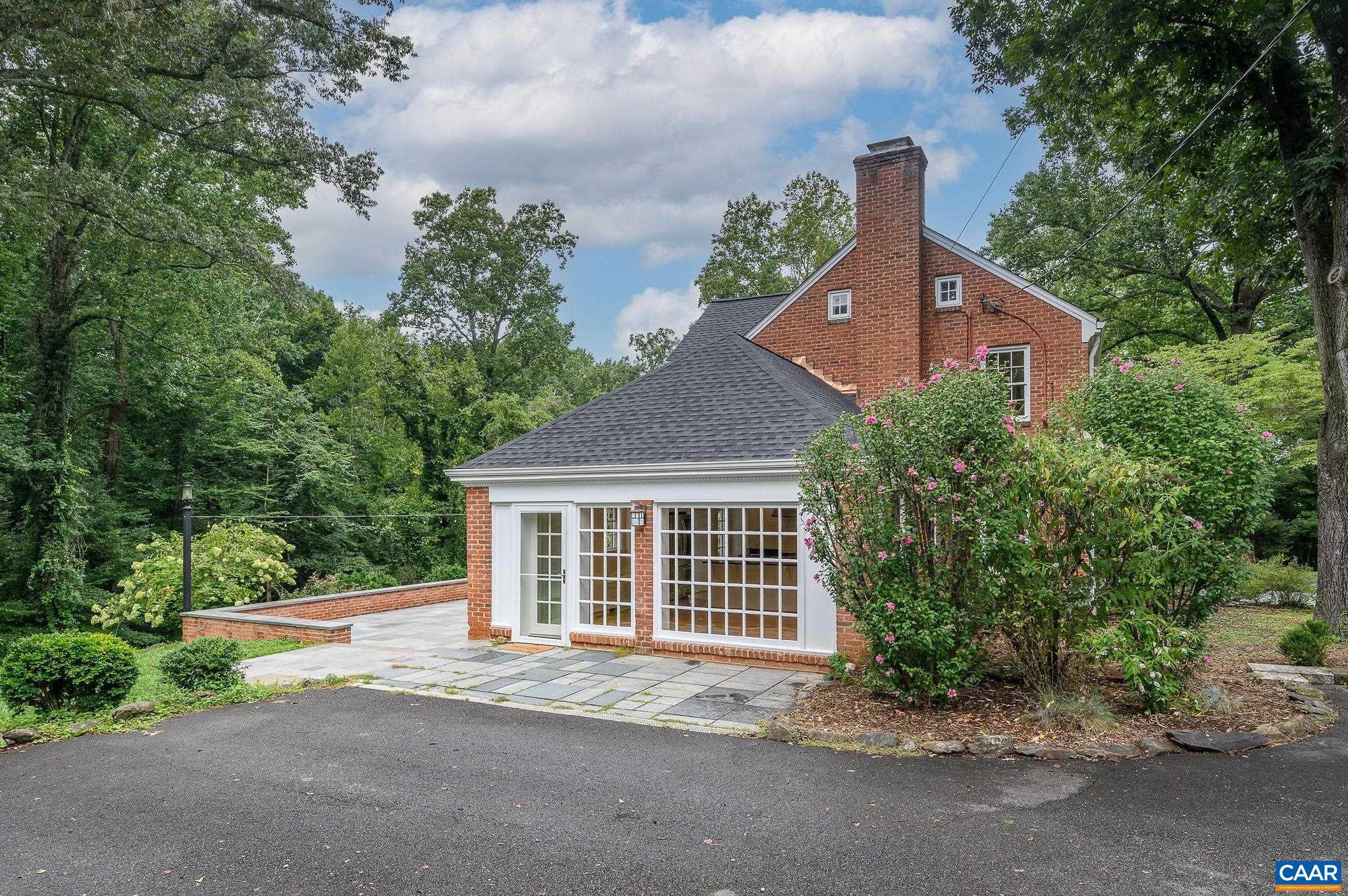 2028 BARRACKS RD