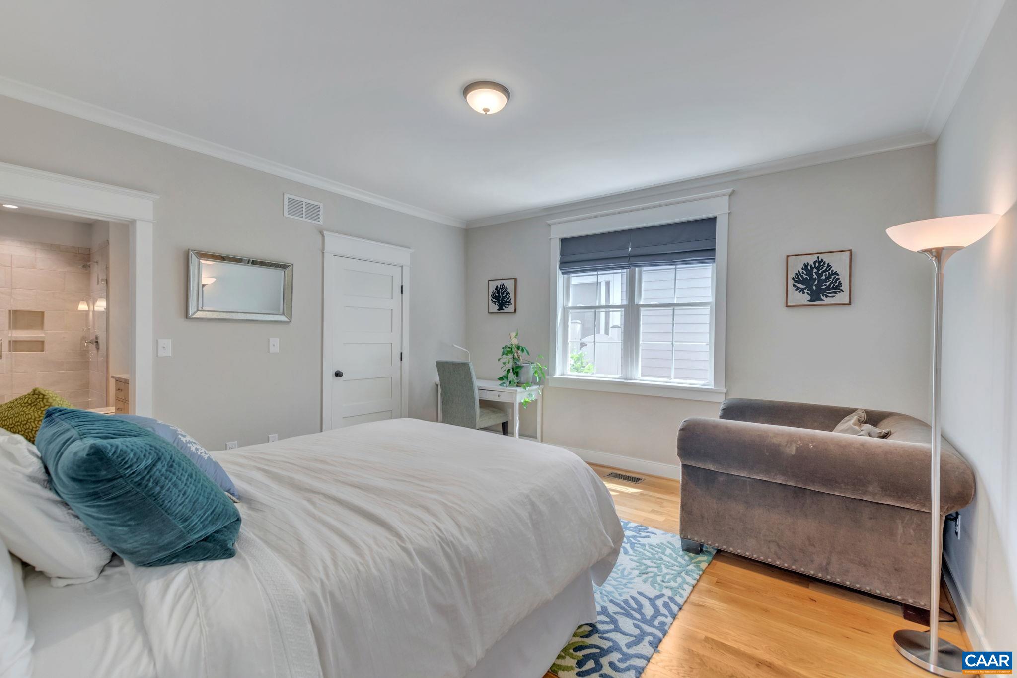772 GOLF VIEW DR