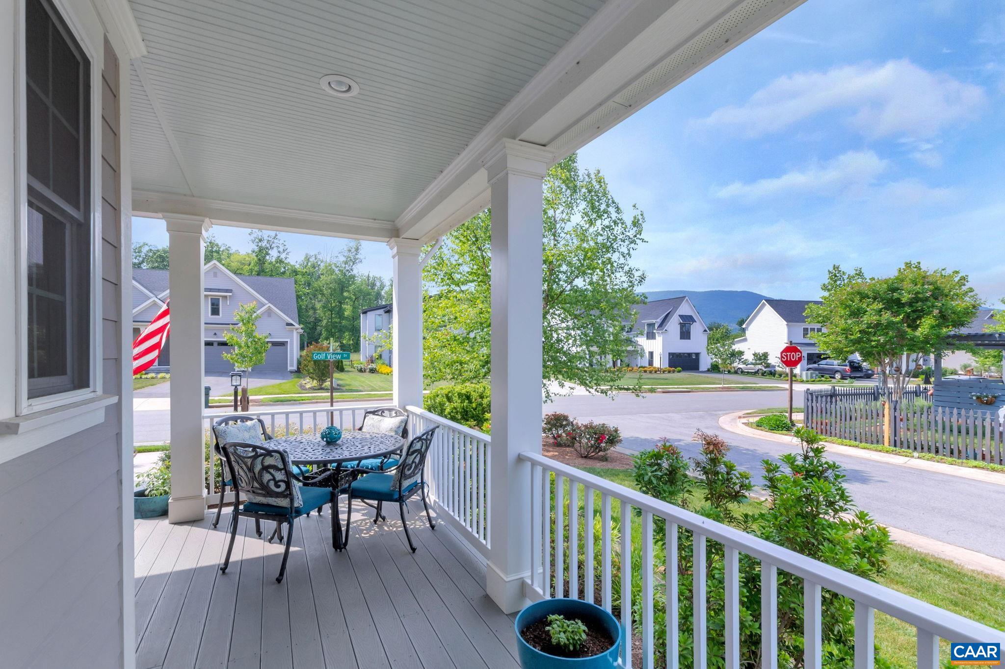 772 GOLF VIEW DR