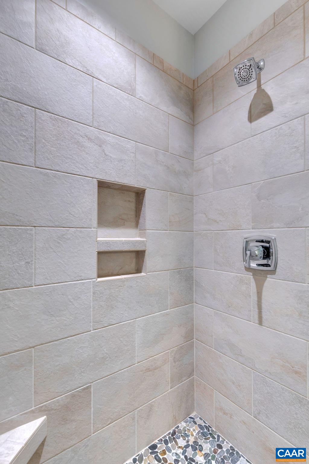 772 GOLF VIEW DR