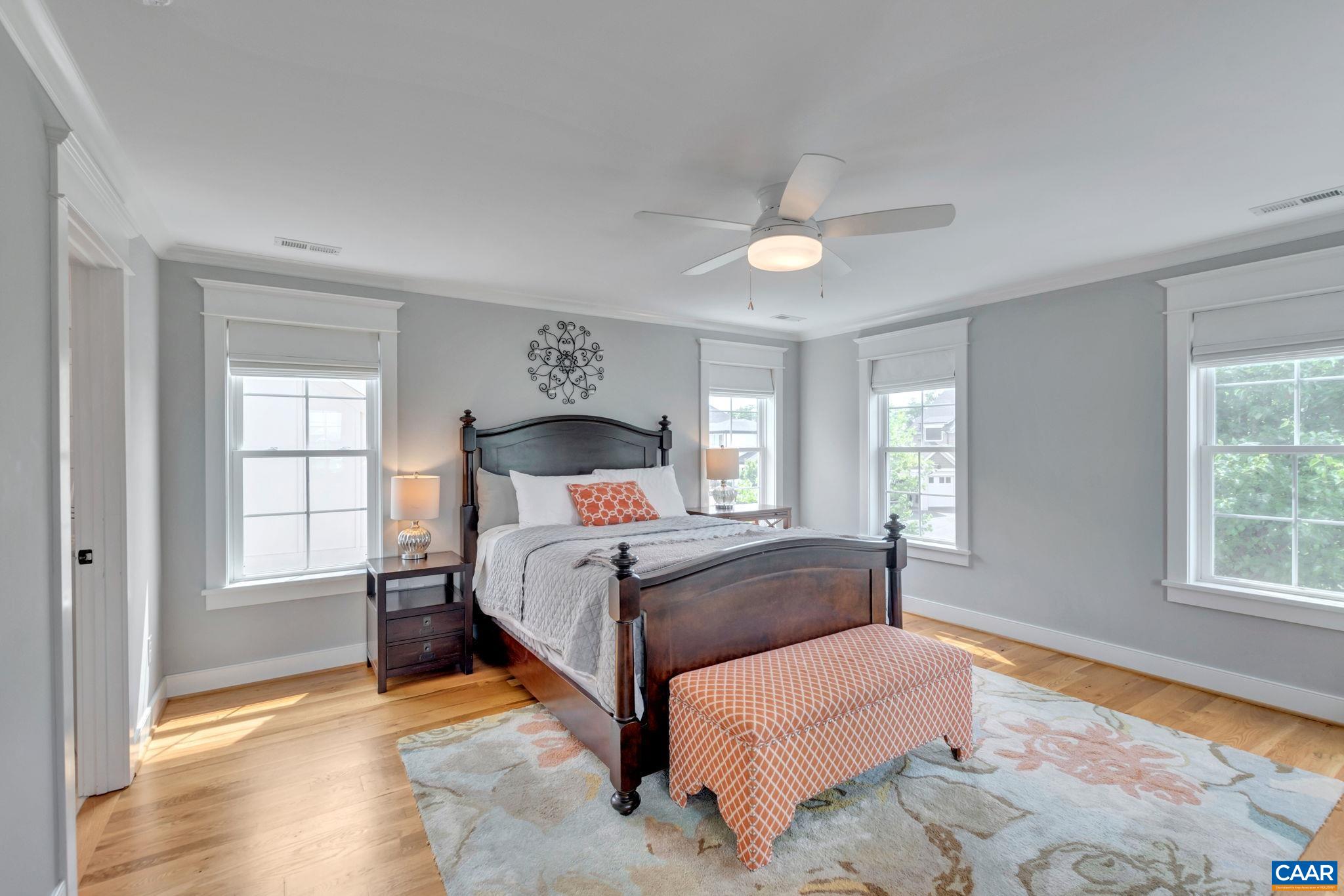 772 GOLF VIEW DR