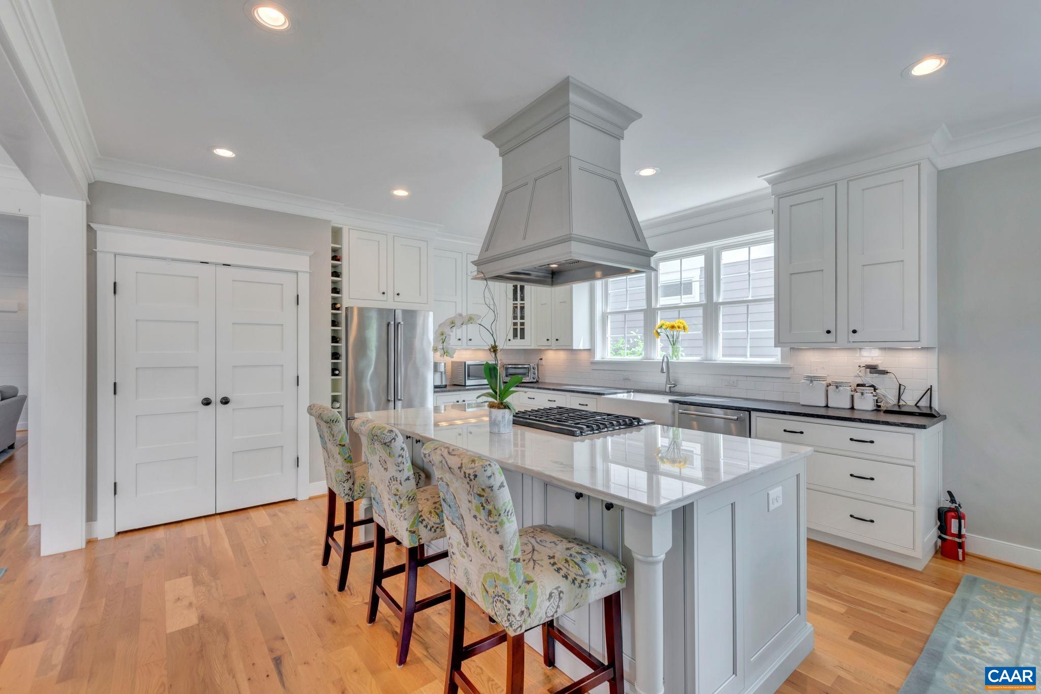 772 GOLF VIEW DR