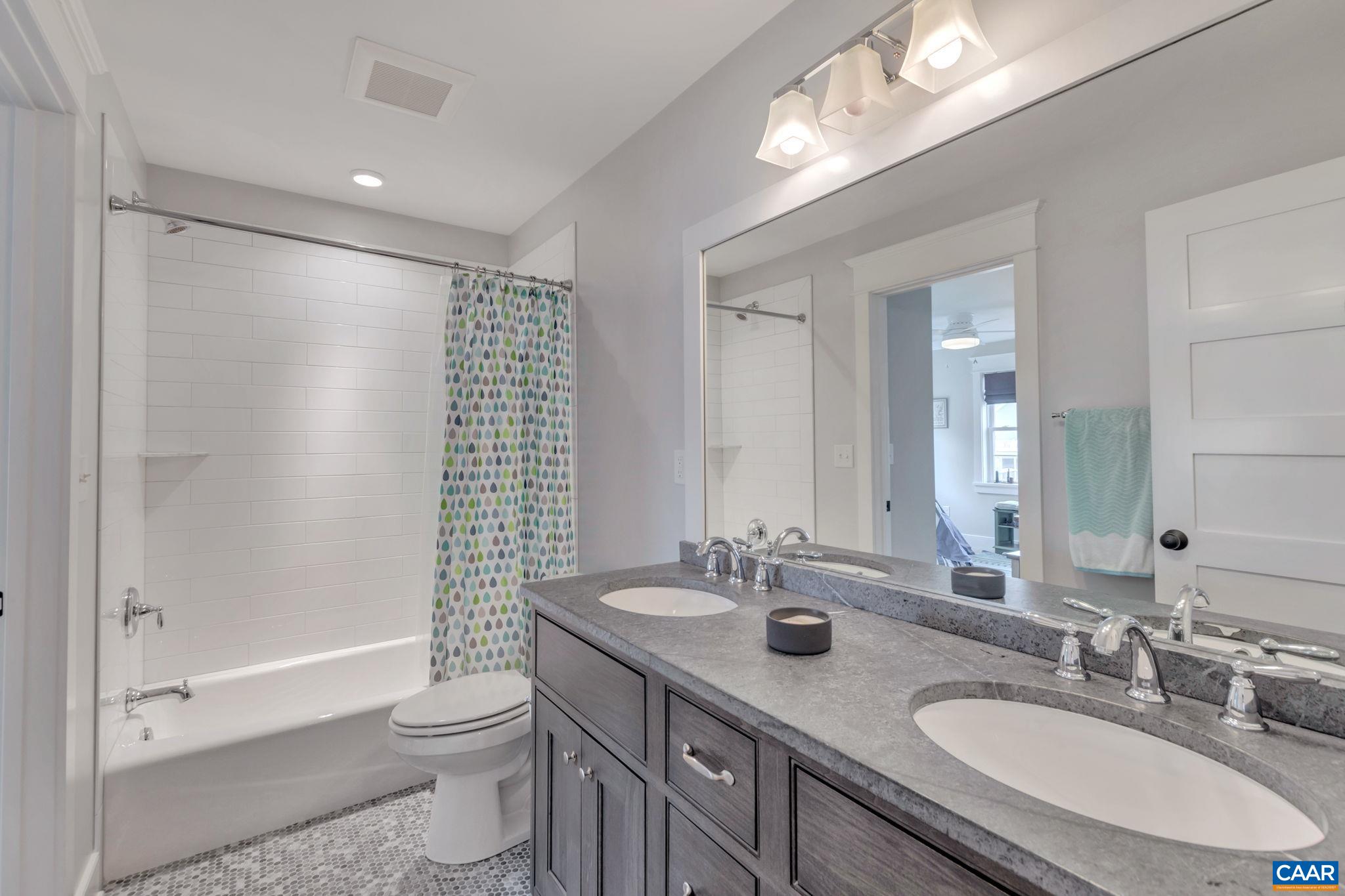 772 GOLF VIEW DR
