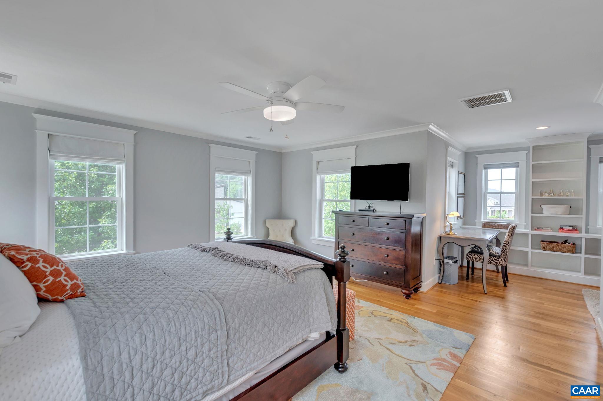 772 GOLF VIEW DR