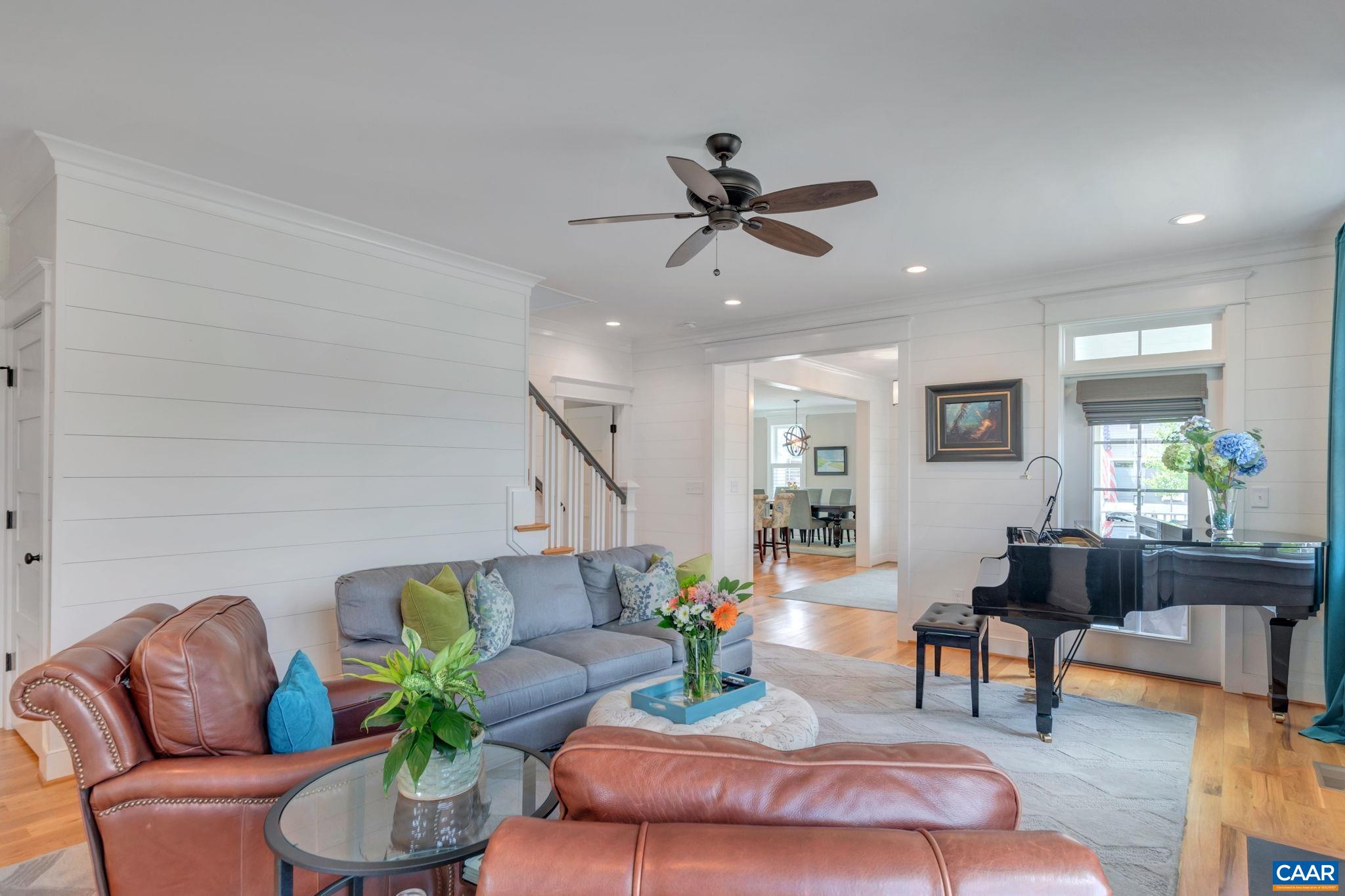 772 GOLF VIEW DR
