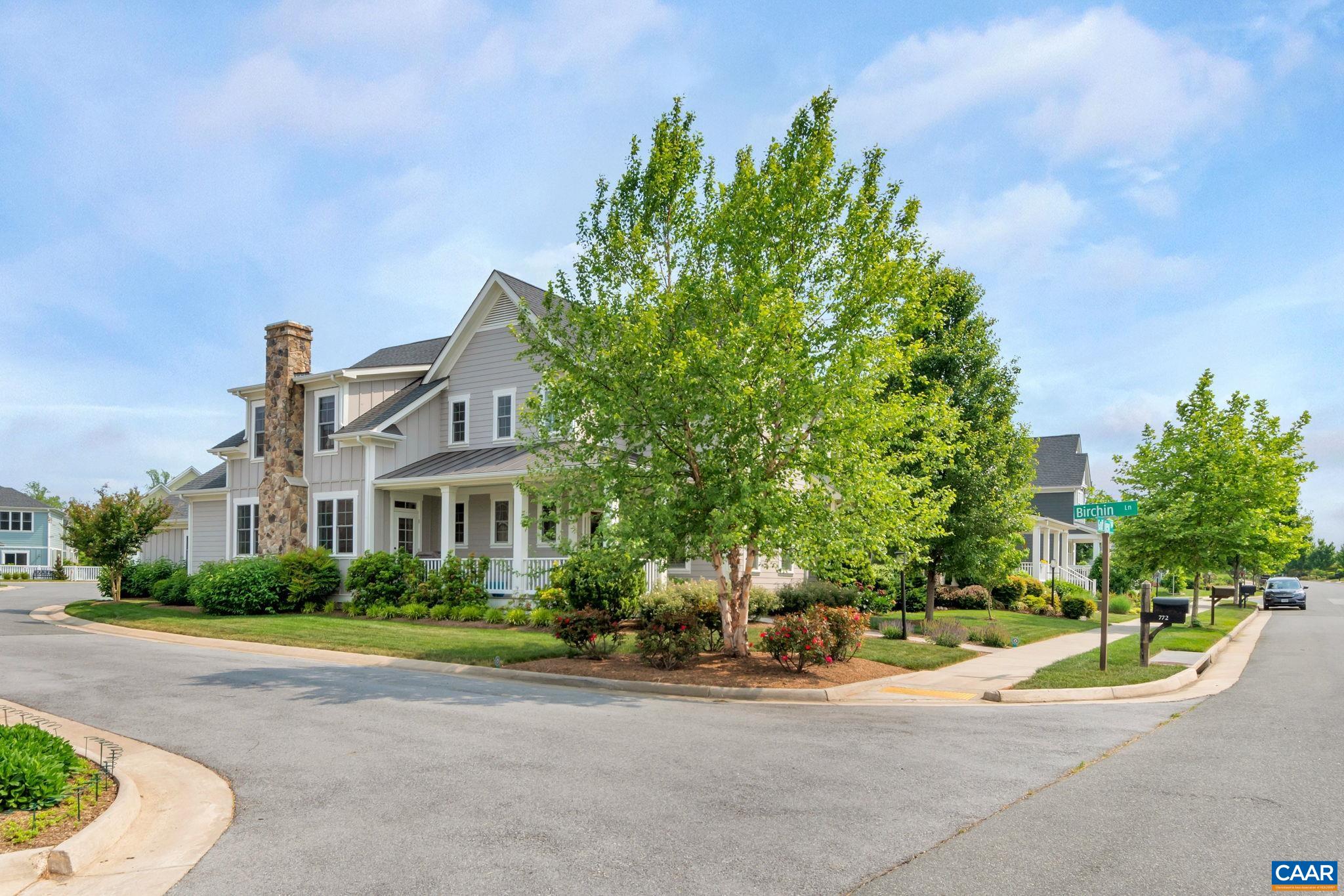 772 GOLF VIEW DR