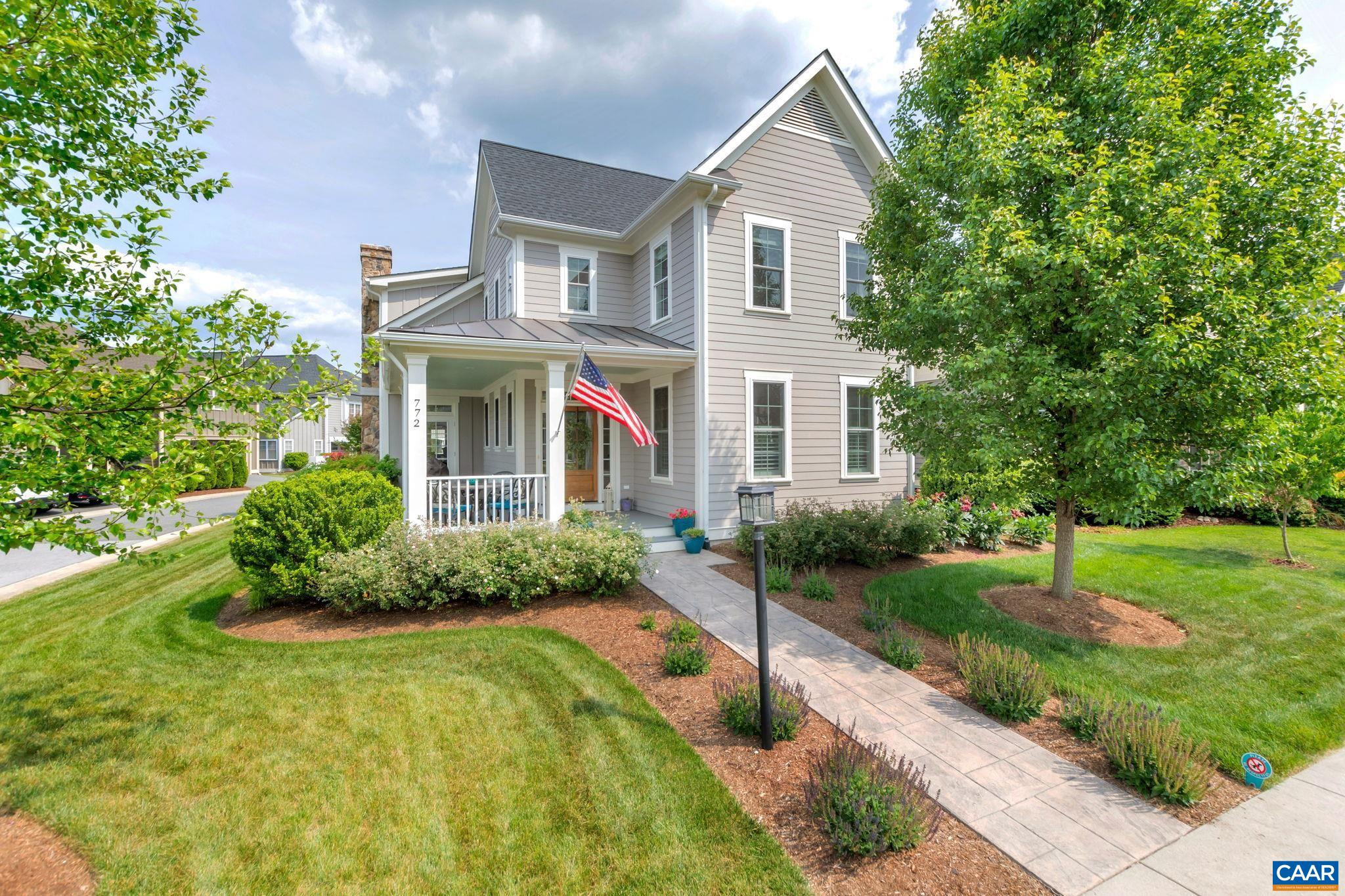 772 GOLF VIEW DR