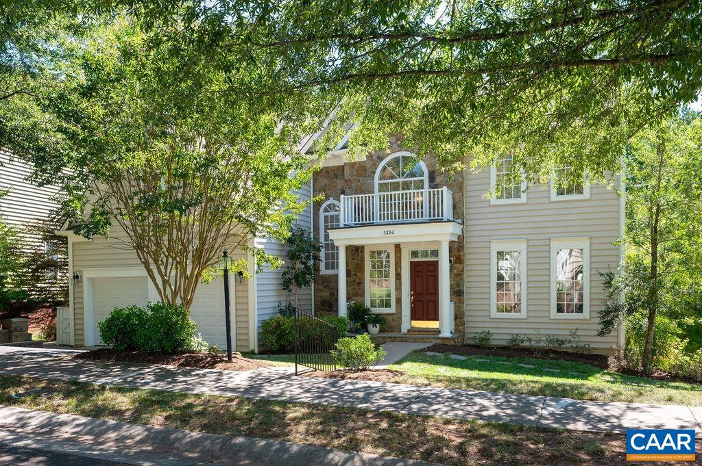3280 TURNBERRY CIR