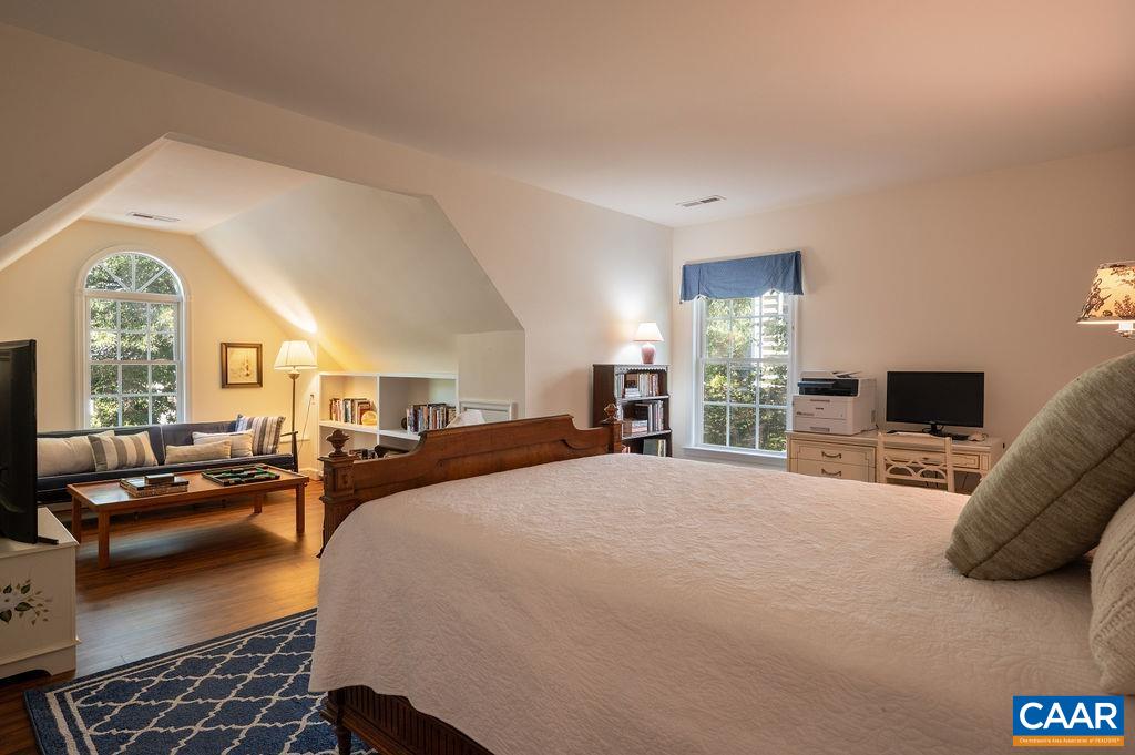 3280 TURNBERRY CIR