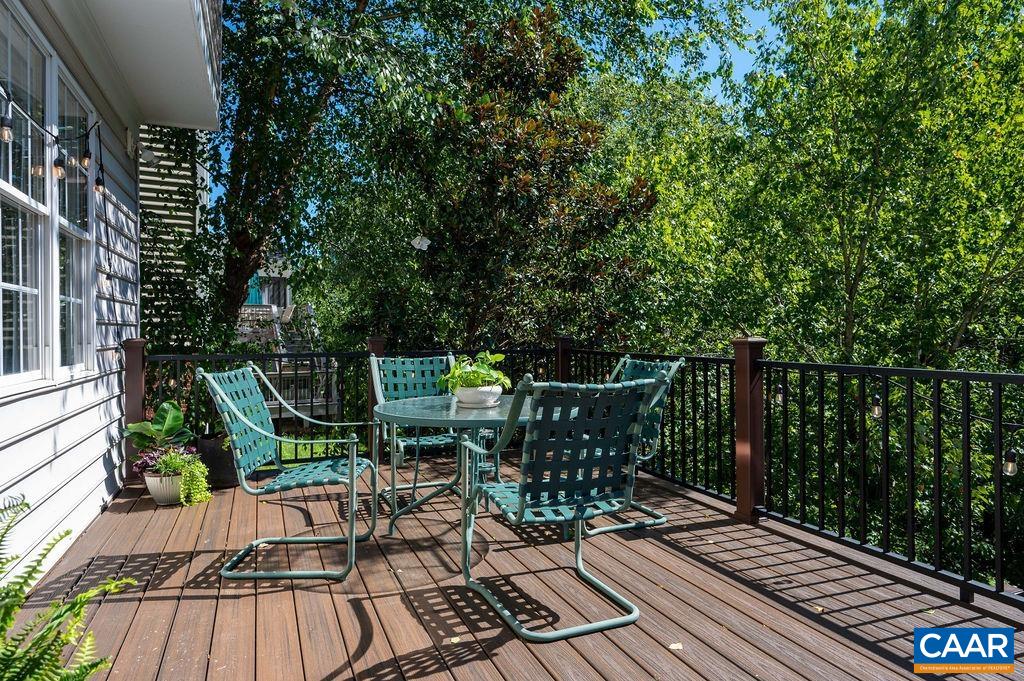 3280 TURNBERRY CIR