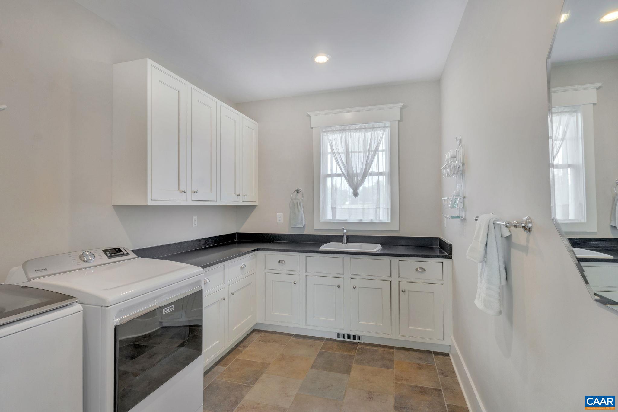 313 RAGGED MOUNTAIN DR