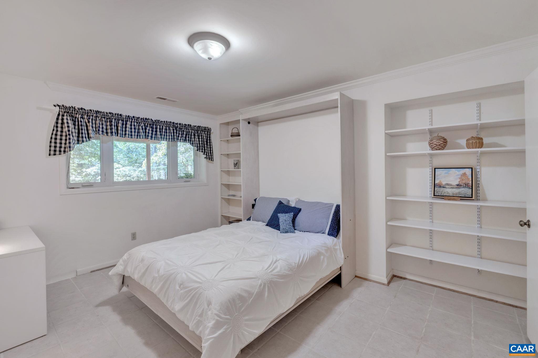 210 TURKS MOUNTAIN TRL