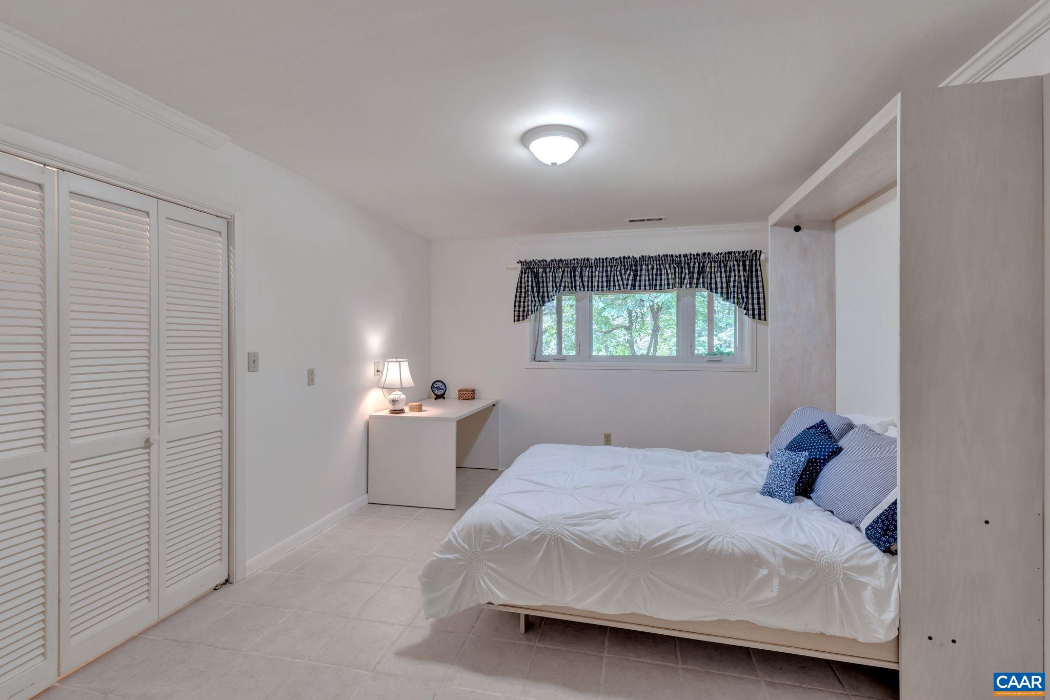 210 TURKS MOUNTAIN TRL