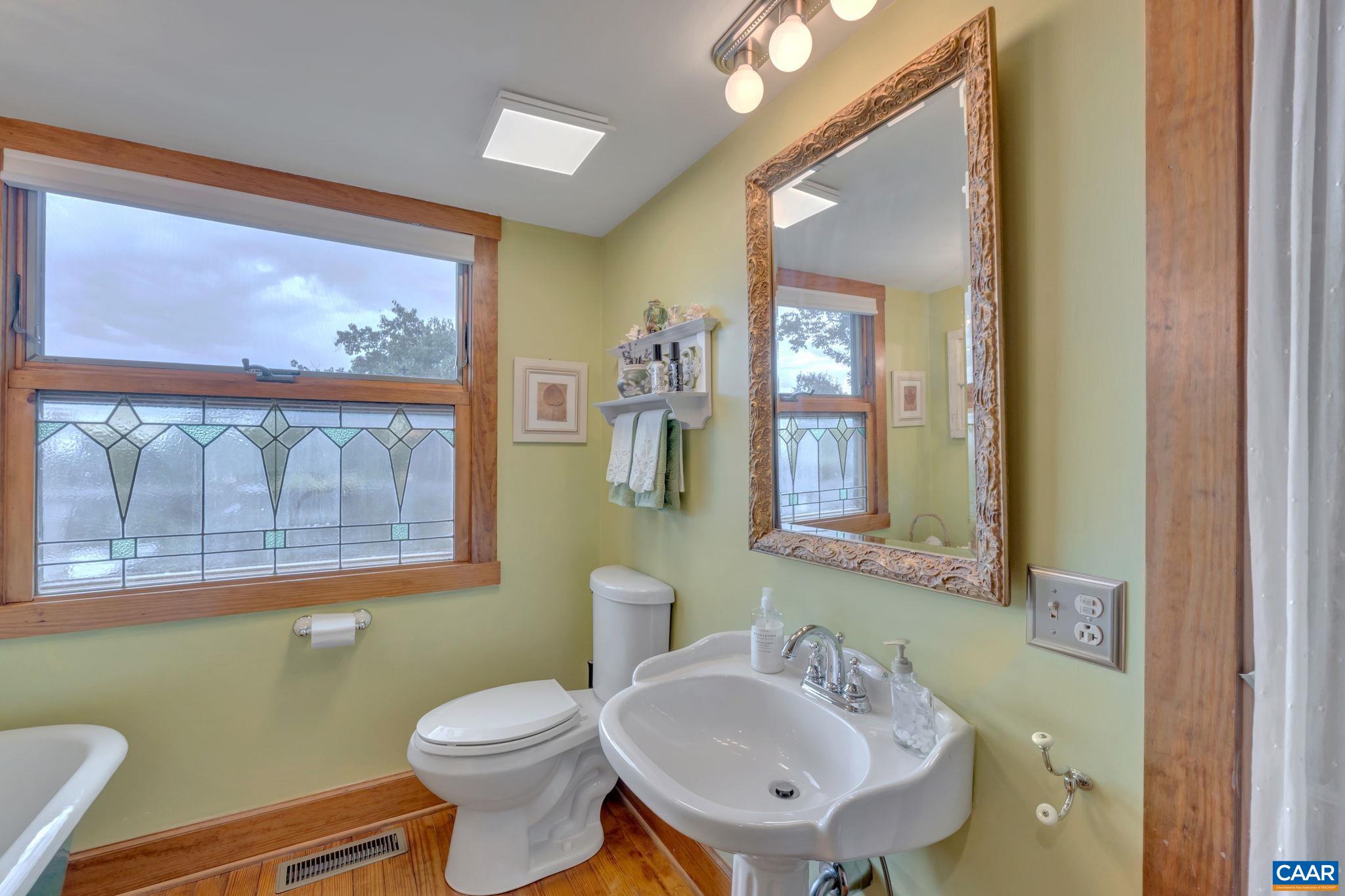 221 OLD STONY RIDGE RD