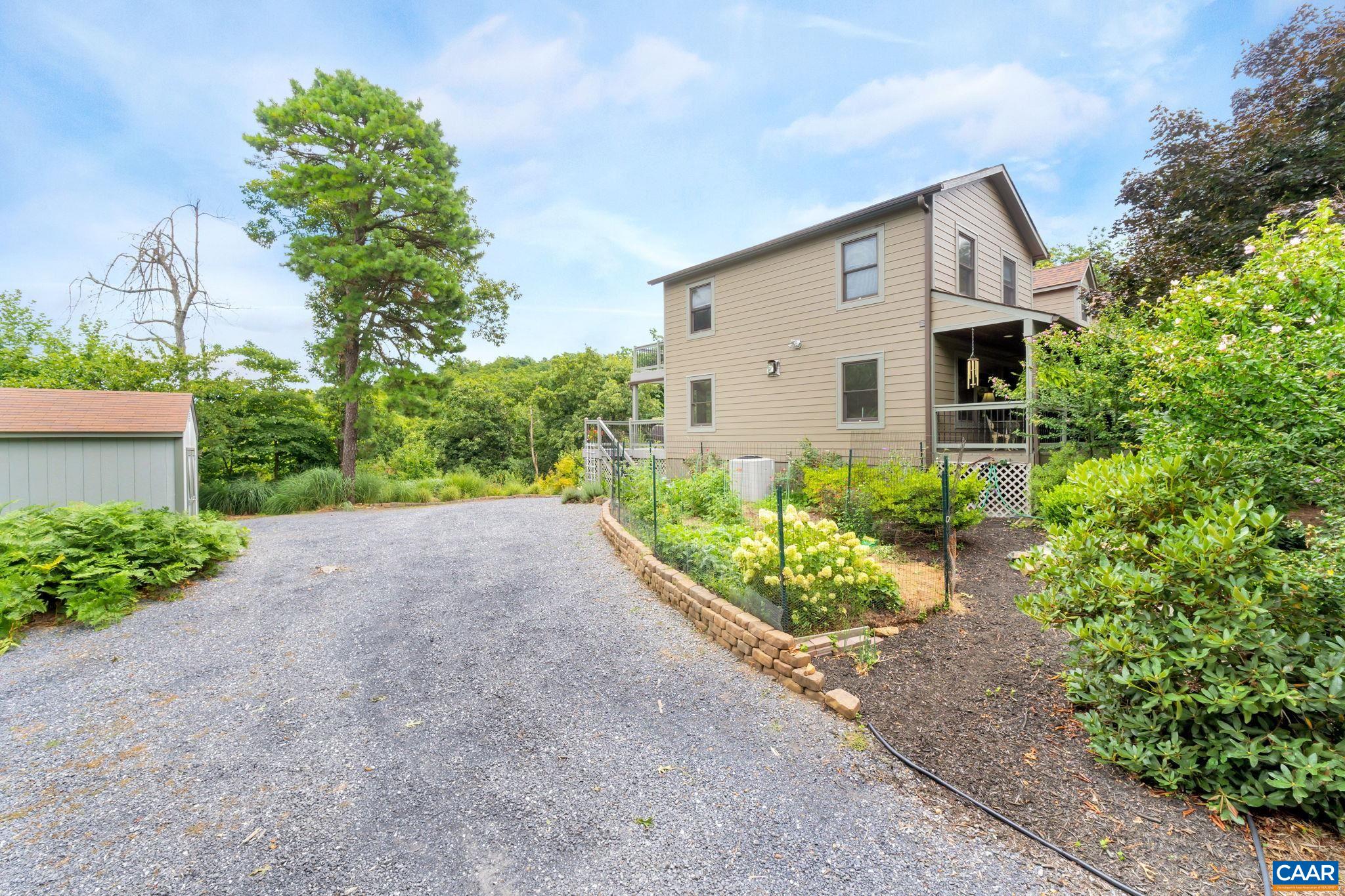 221 OLD STONY RIDGE RD