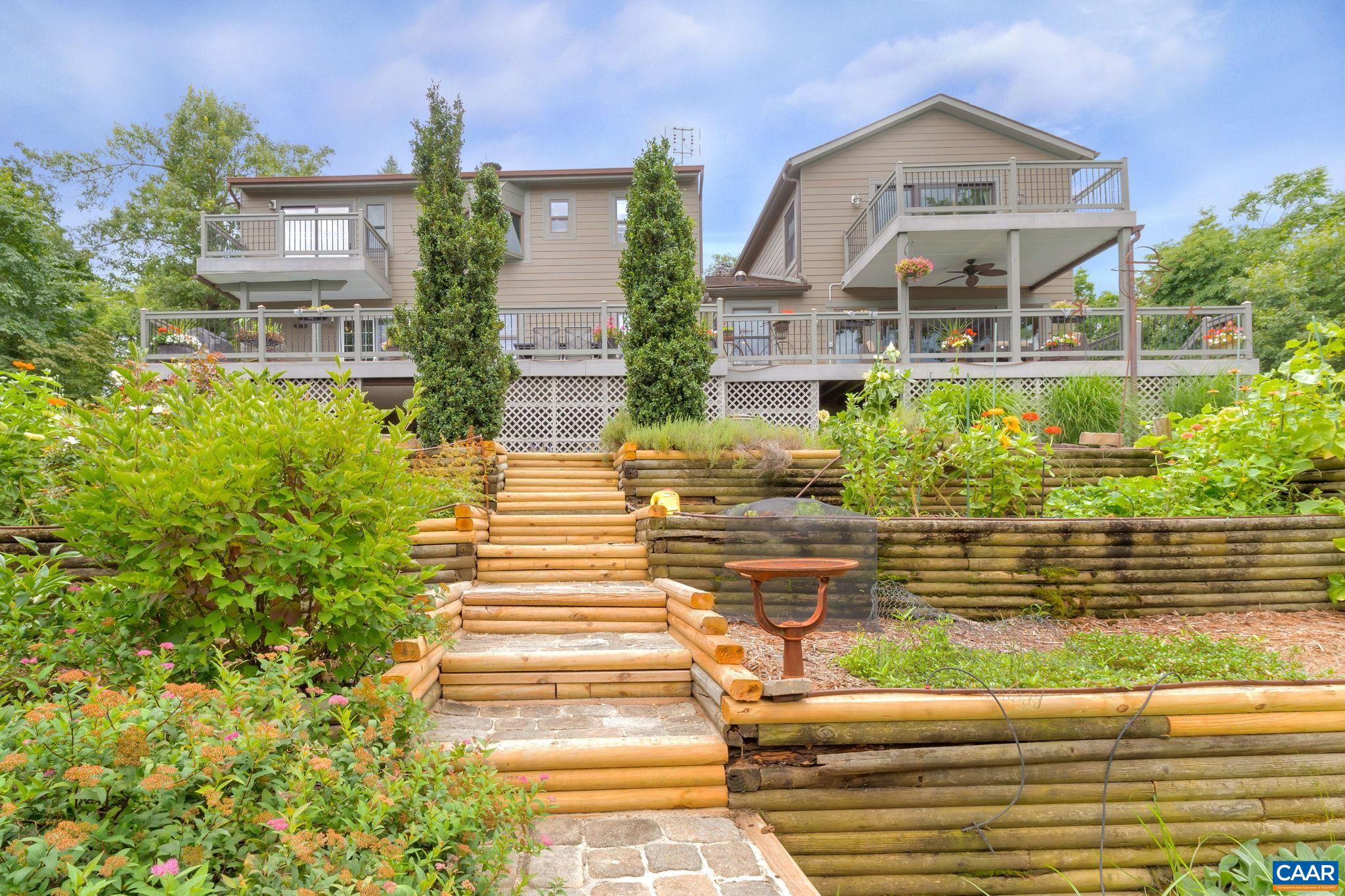 221 OLD STONY RIDGE RD