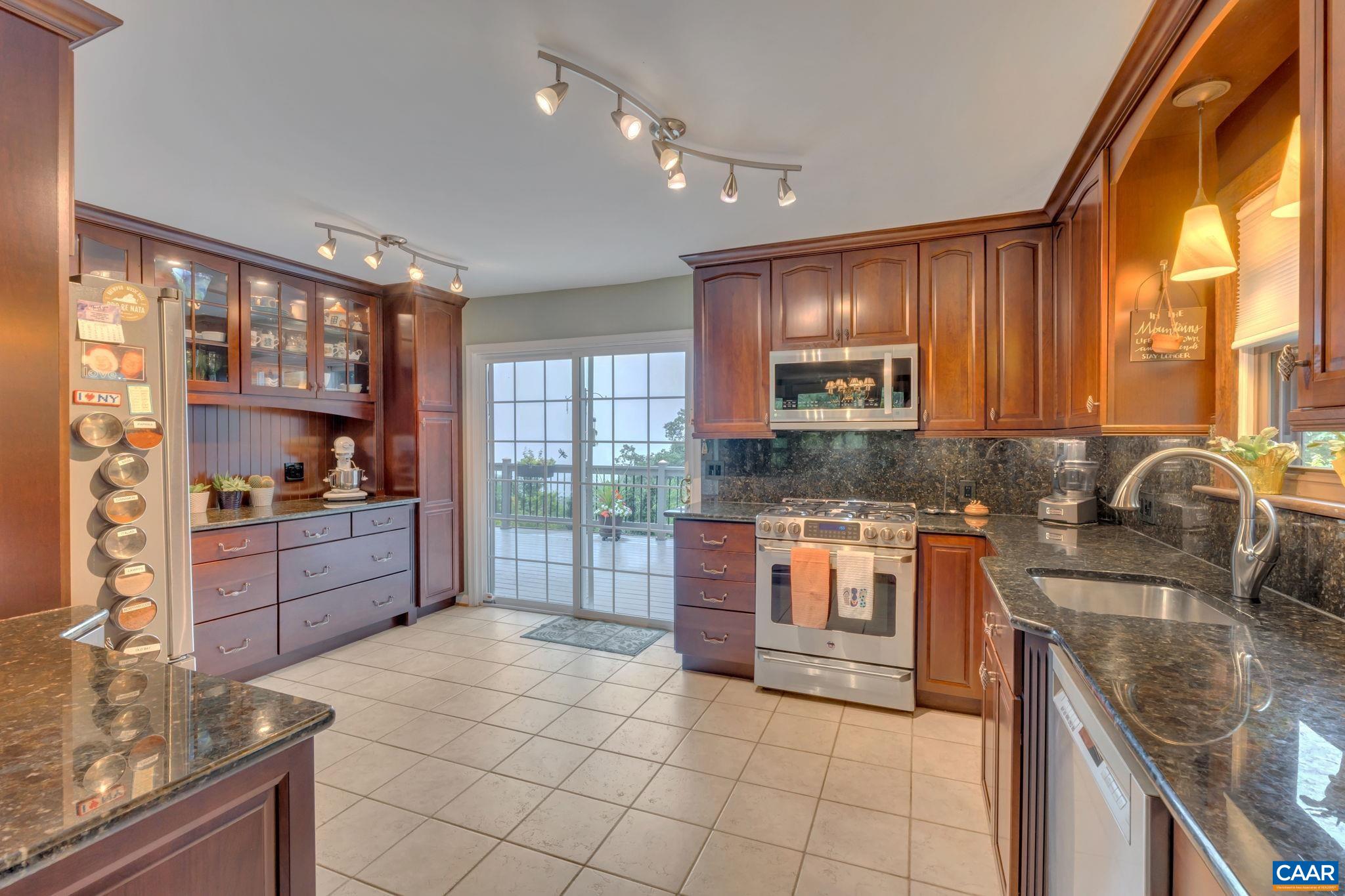221 OLD STONY RIDGE RD