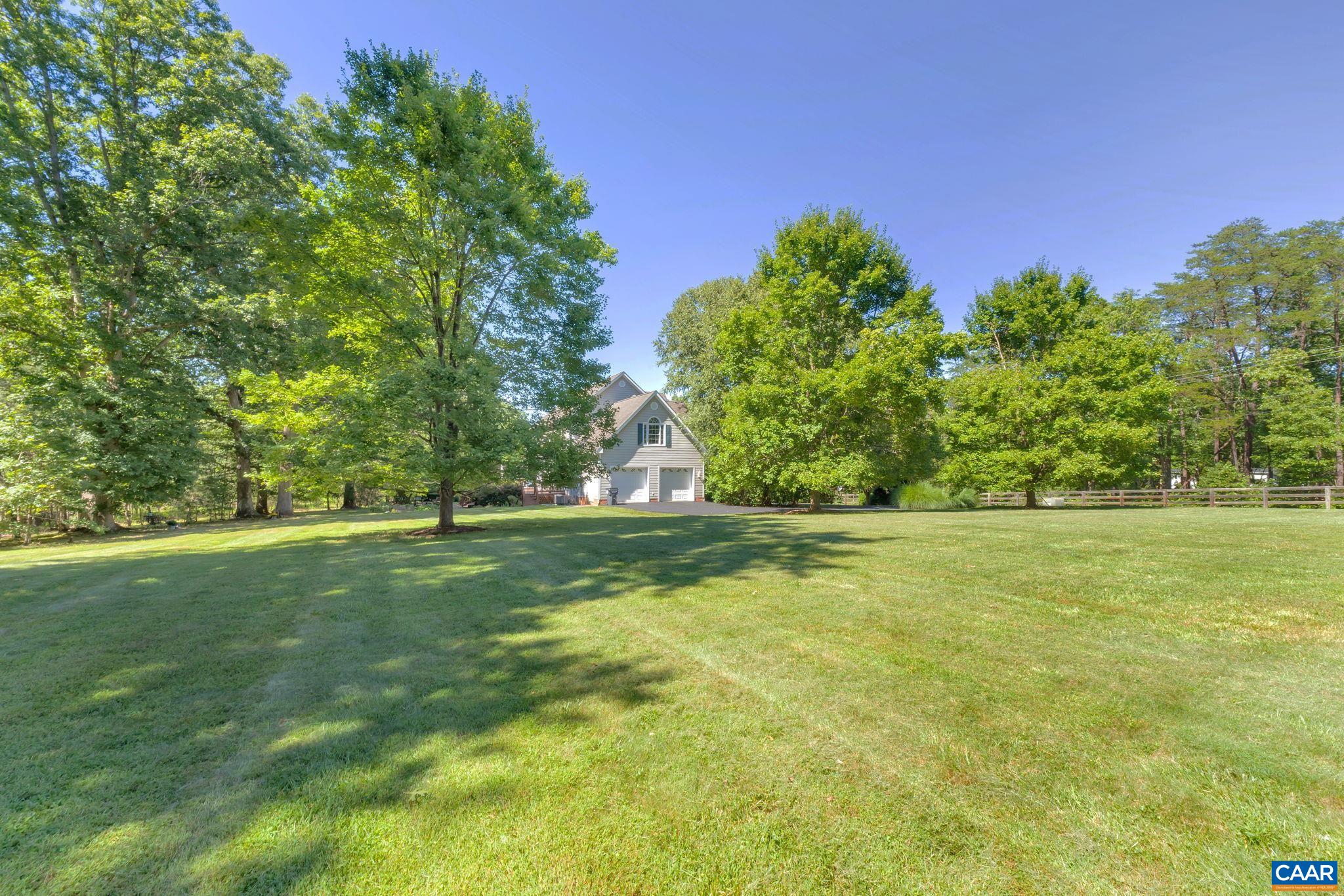 820 BLACK CAT RD