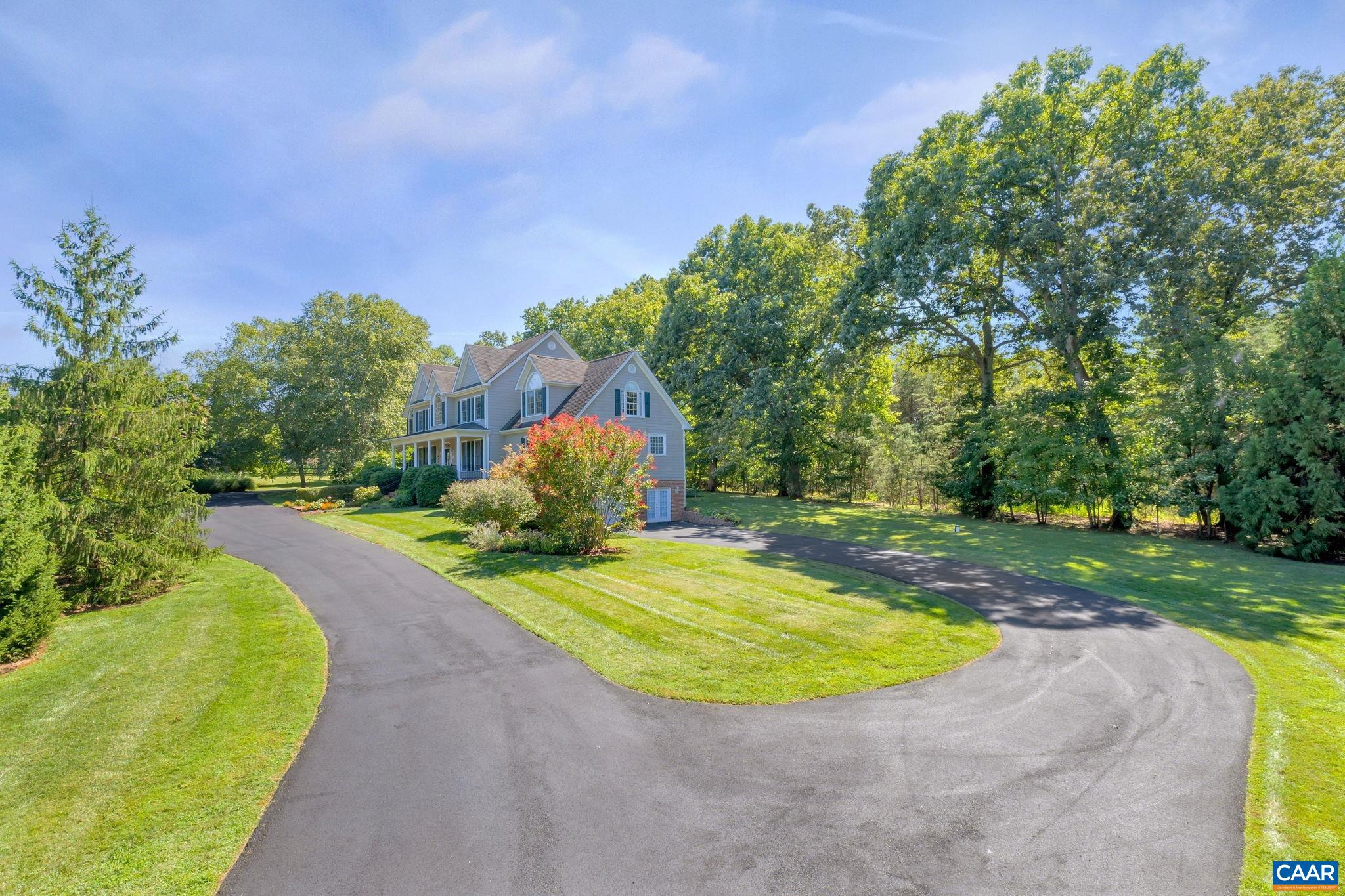 820 BLACK CAT RD