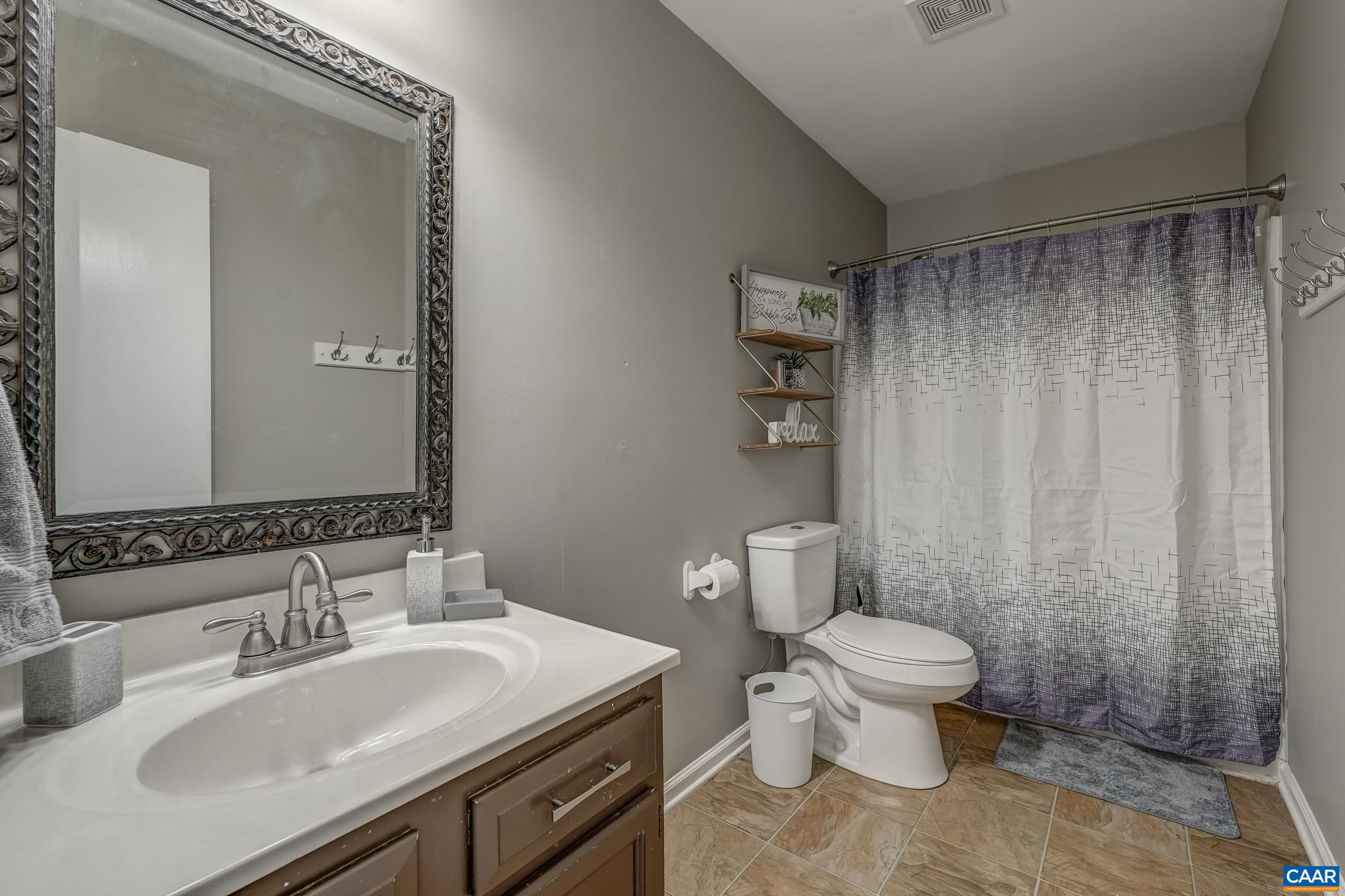 117 LARKSPUR RD