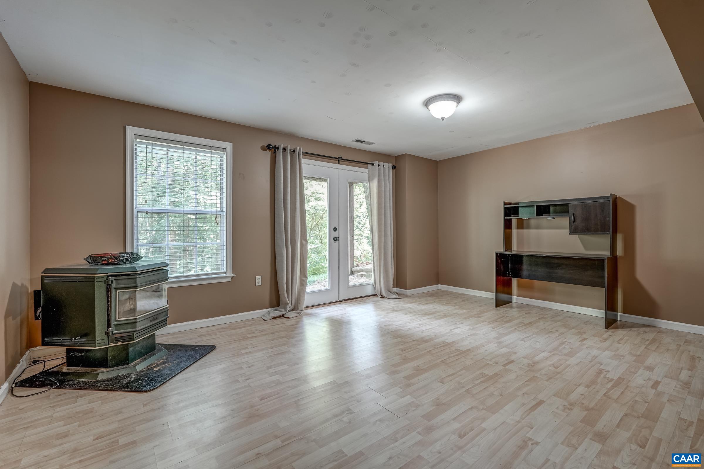 117 LARKSPUR RD