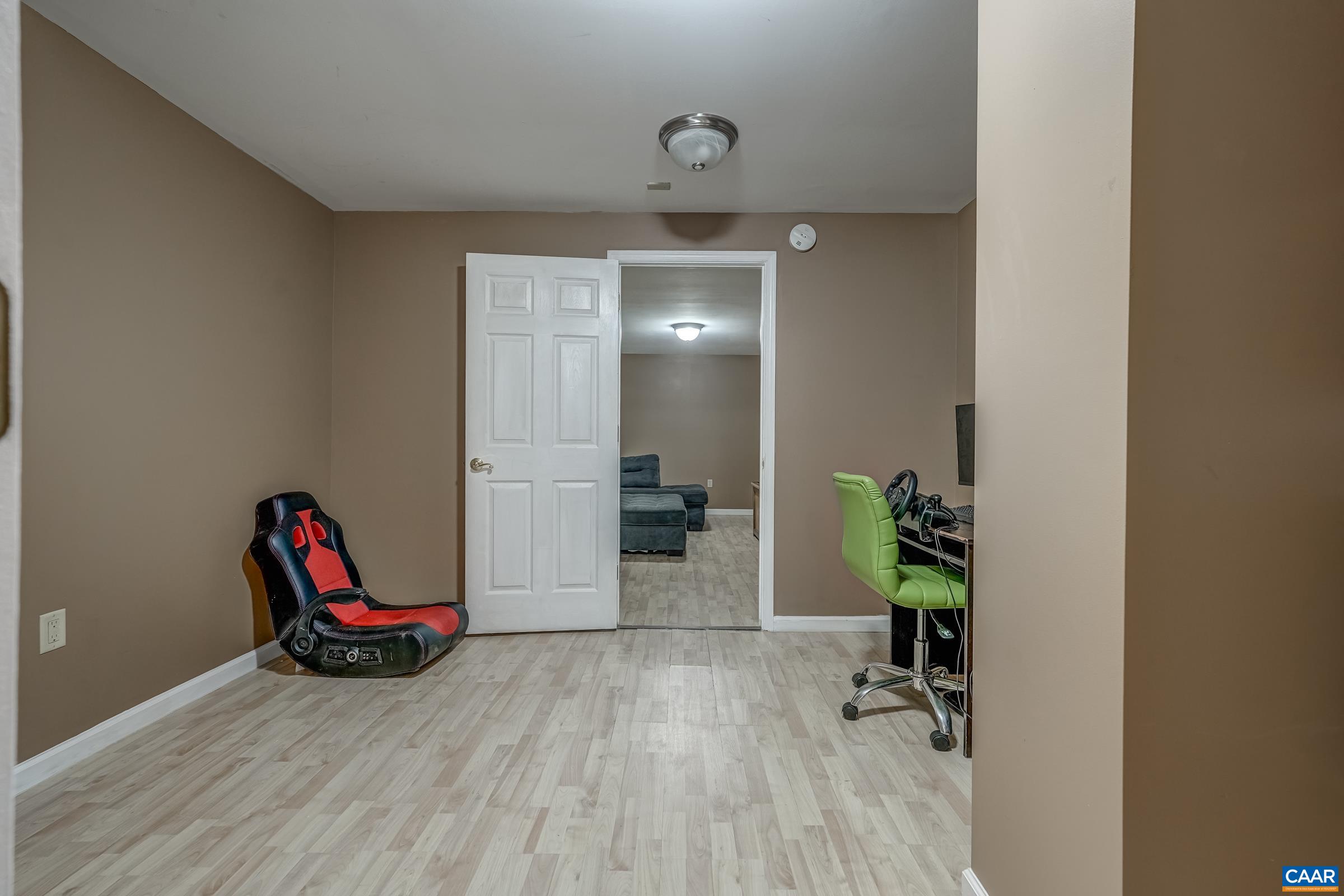 117 LARKSPUR RD