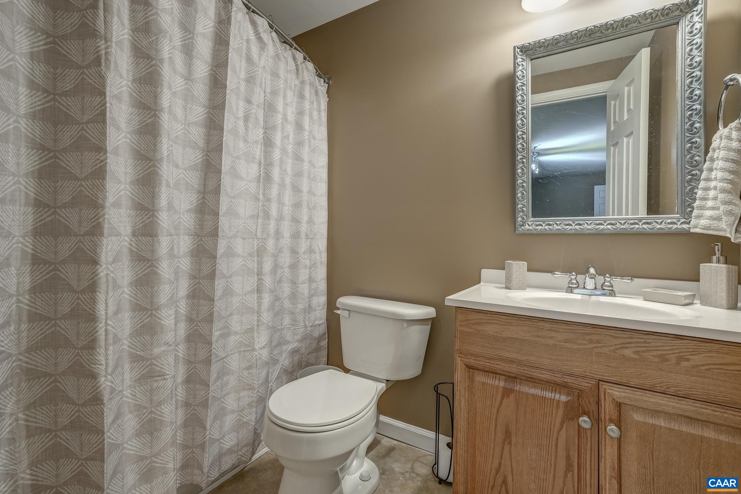117 LARKSPUR RD