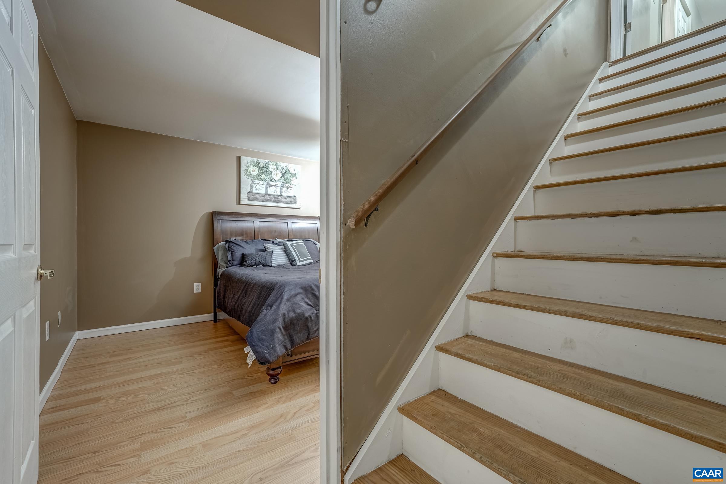 117 LARKSPUR RD