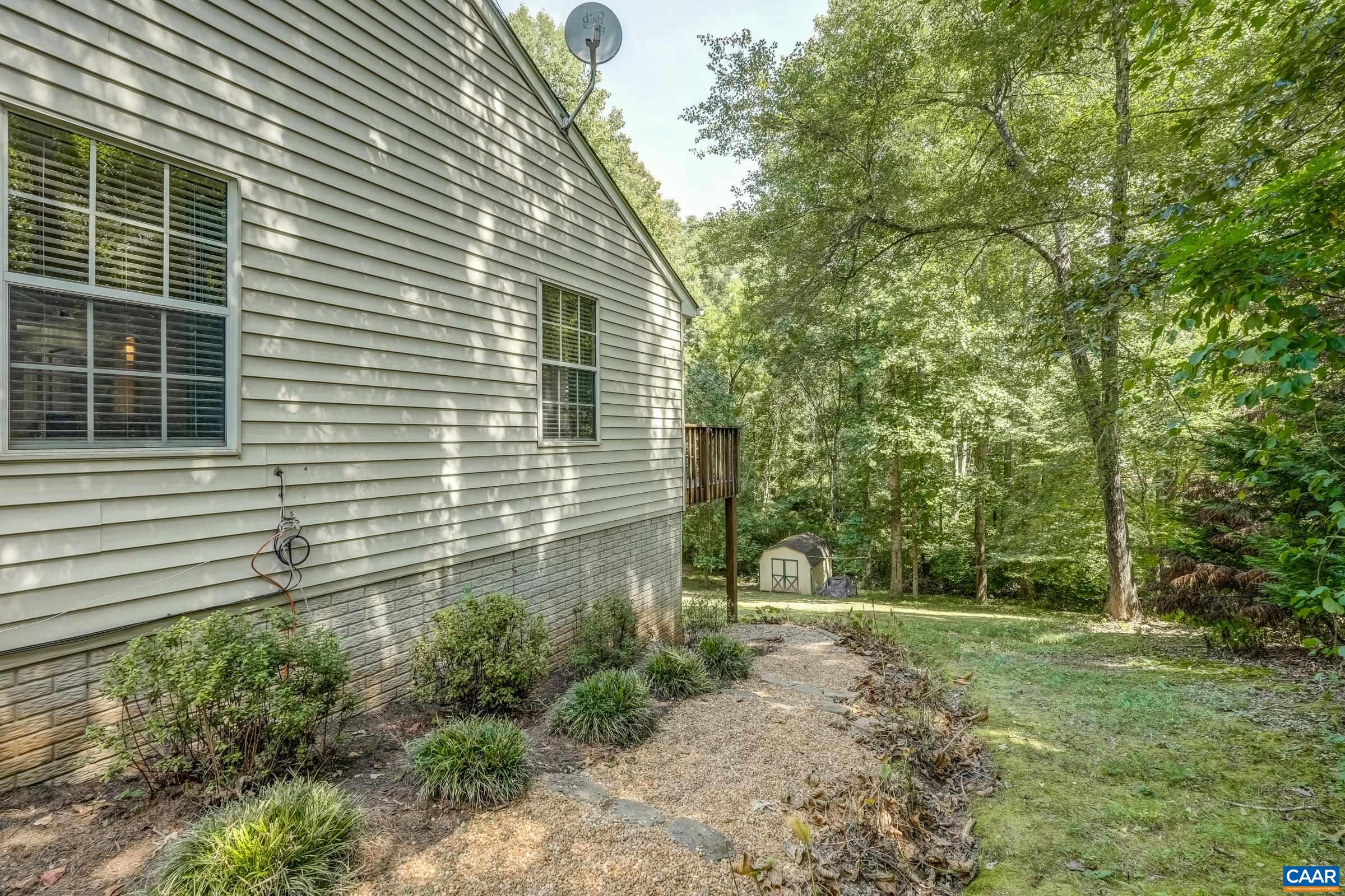 117 LARKSPUR RD