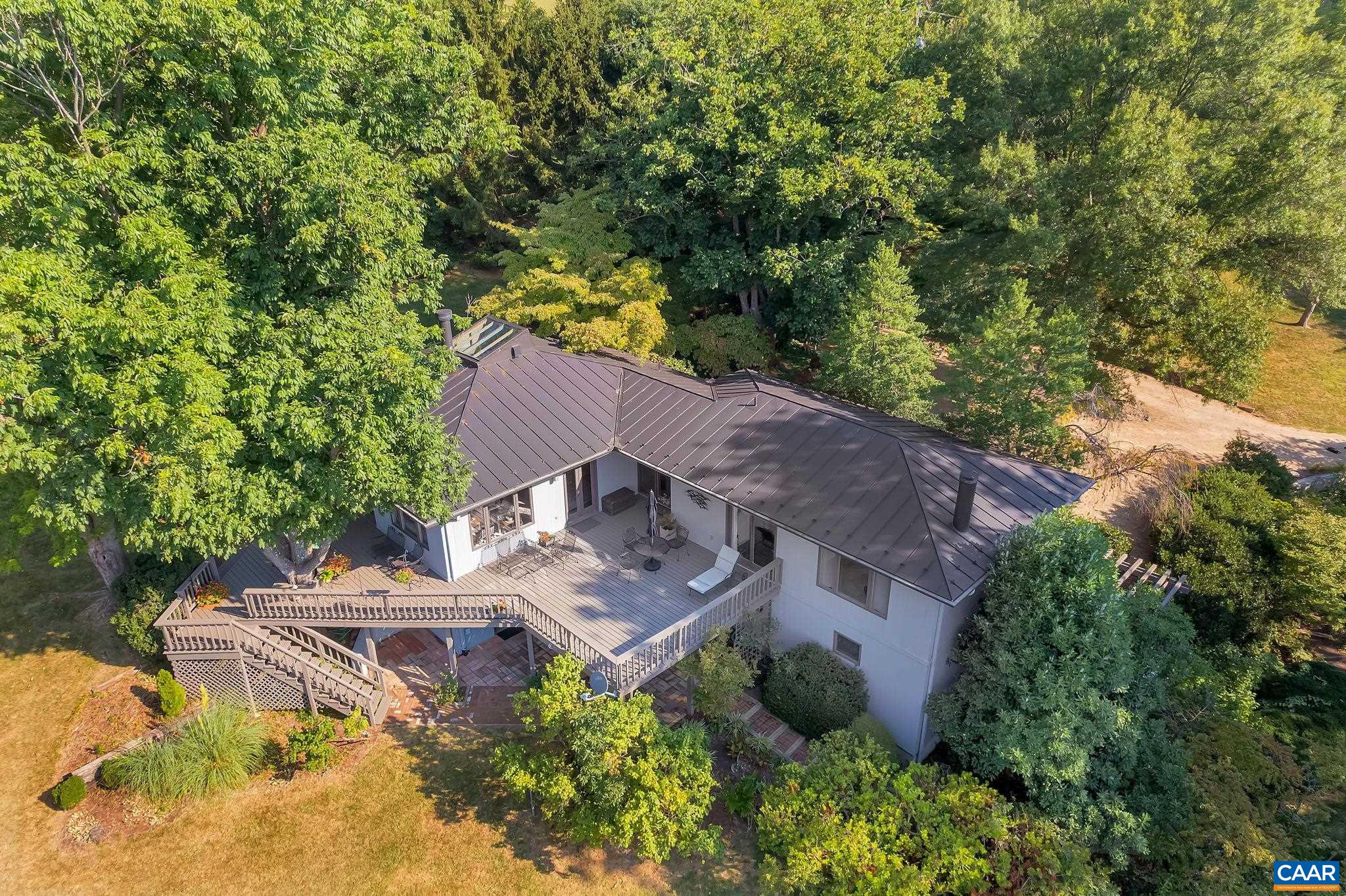 7621 STATION RD