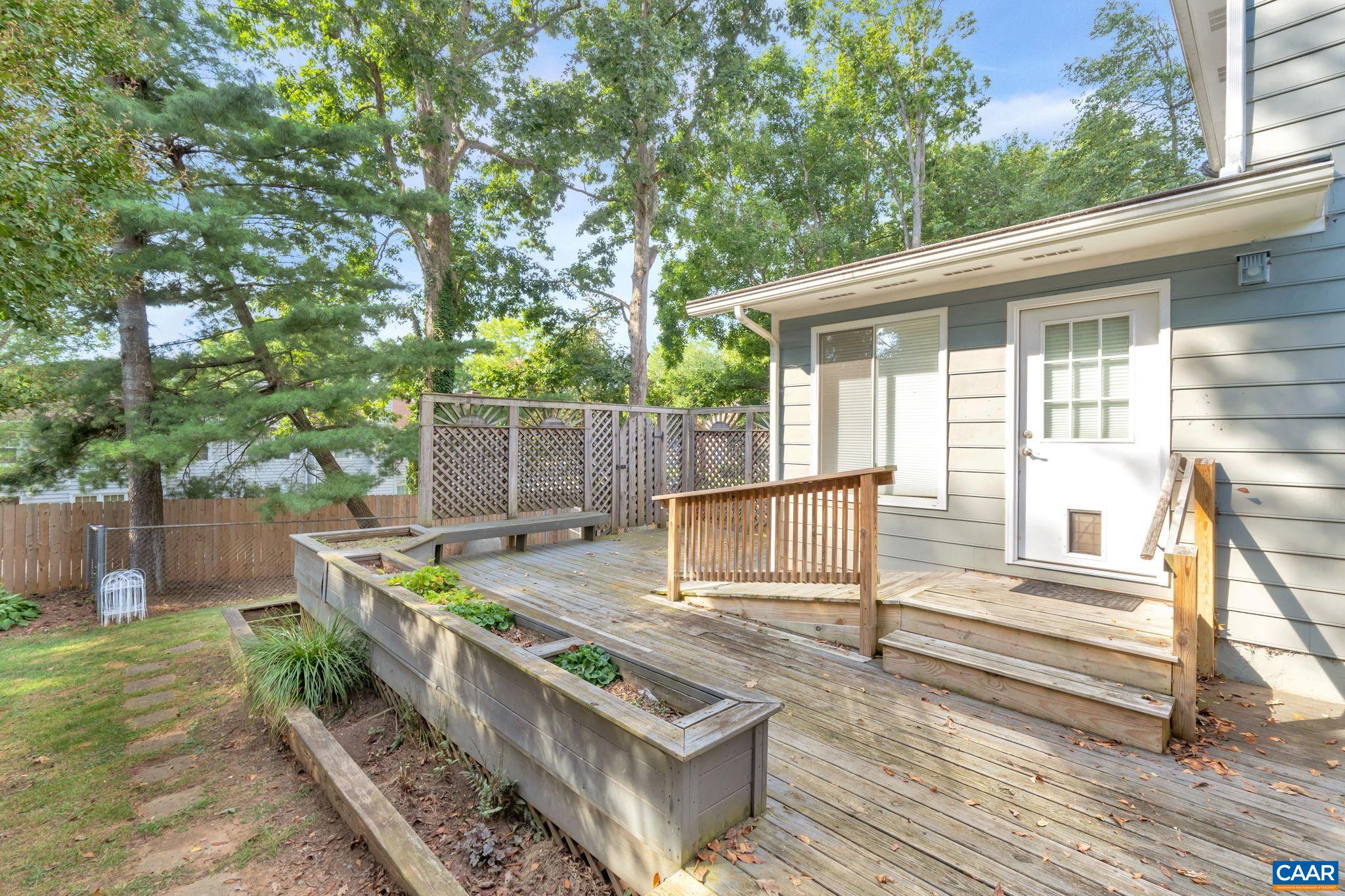 392 MINOR RIDGE RD