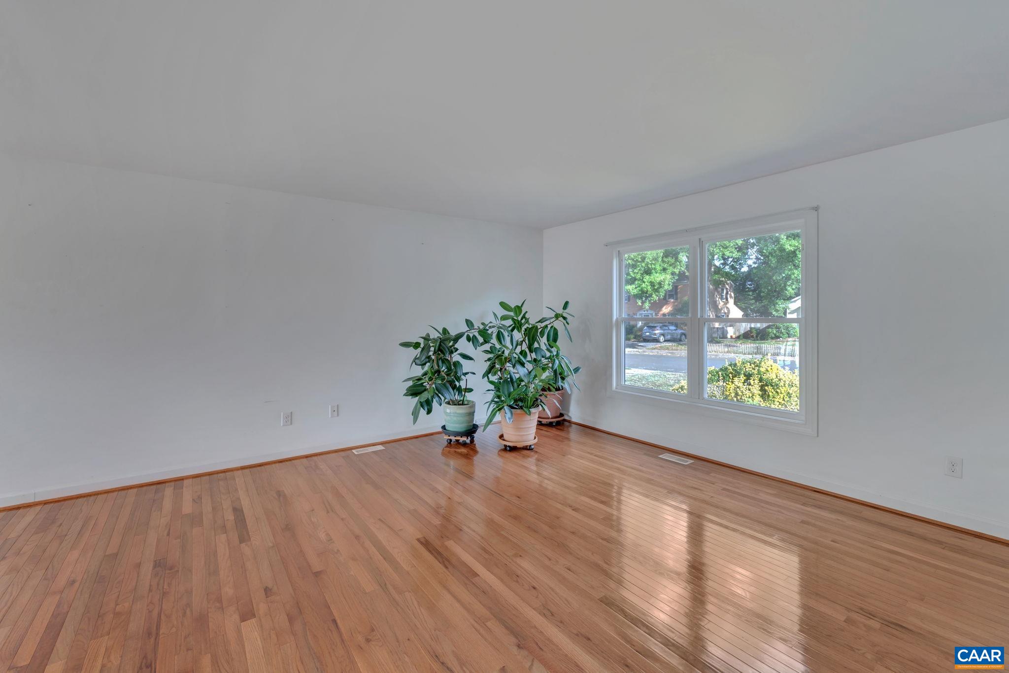 392 MINOR RIDGE RD