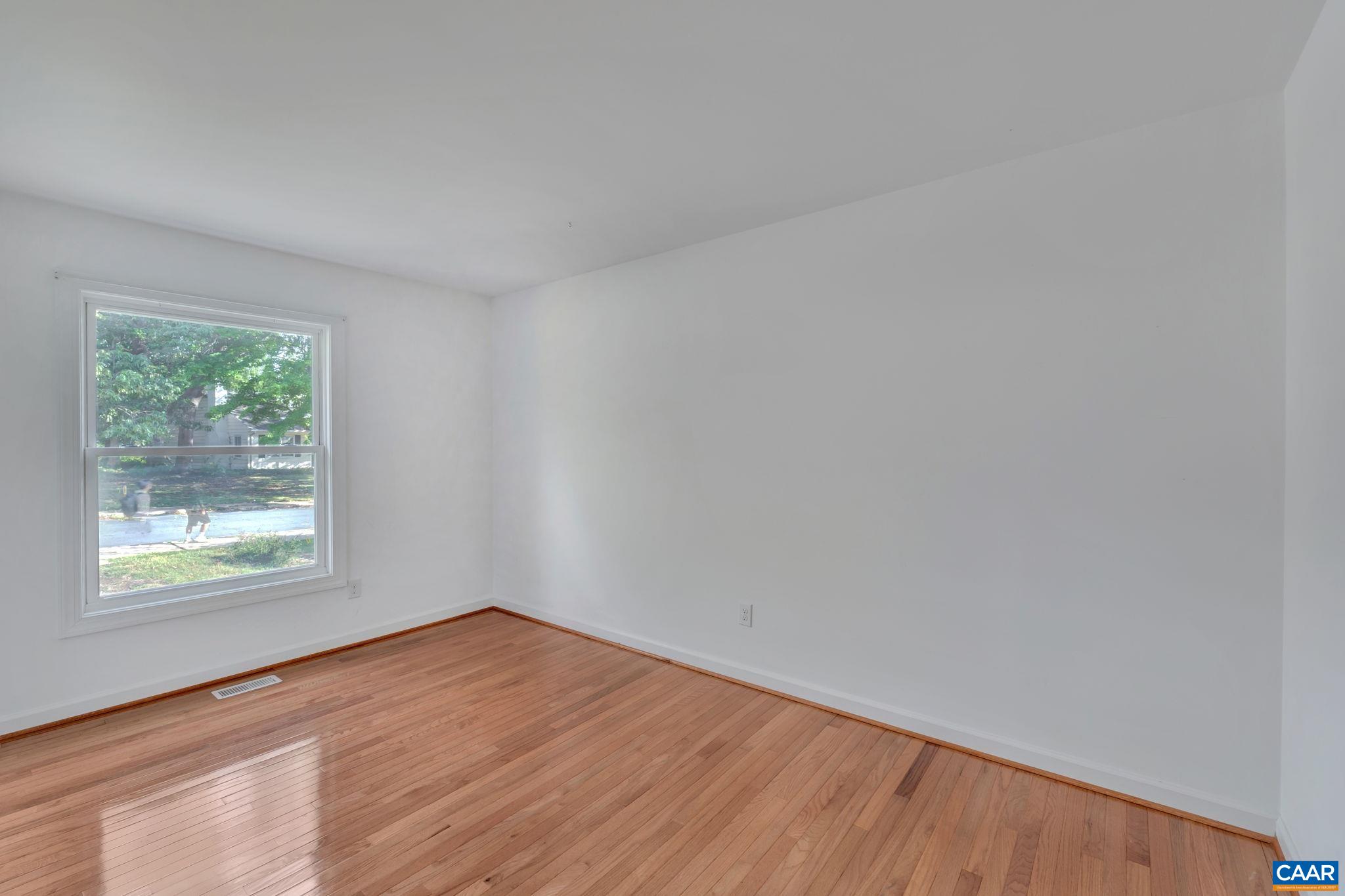 392 MINOR RIDGE RD