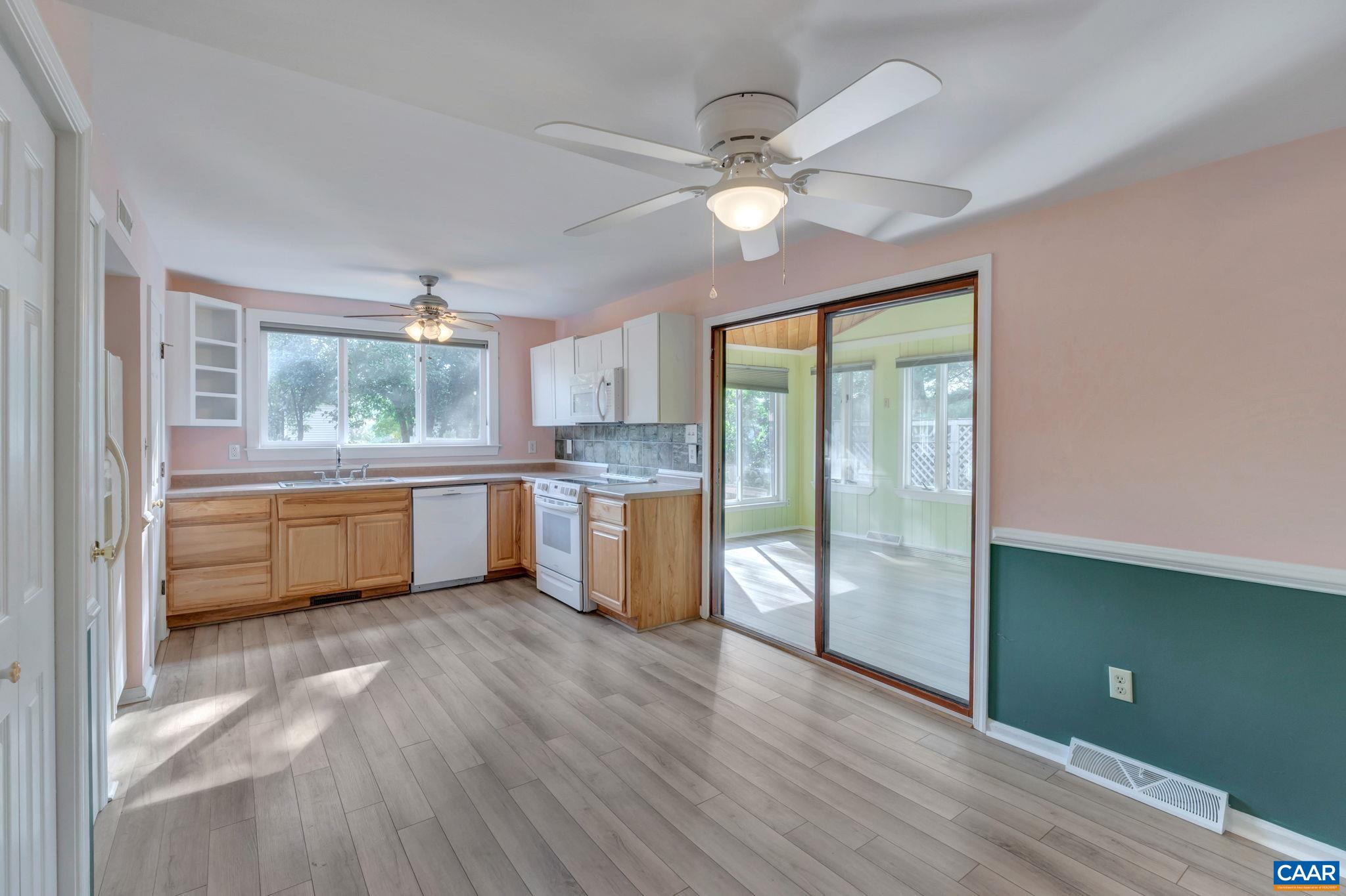 392 MINOR RIDGE RD