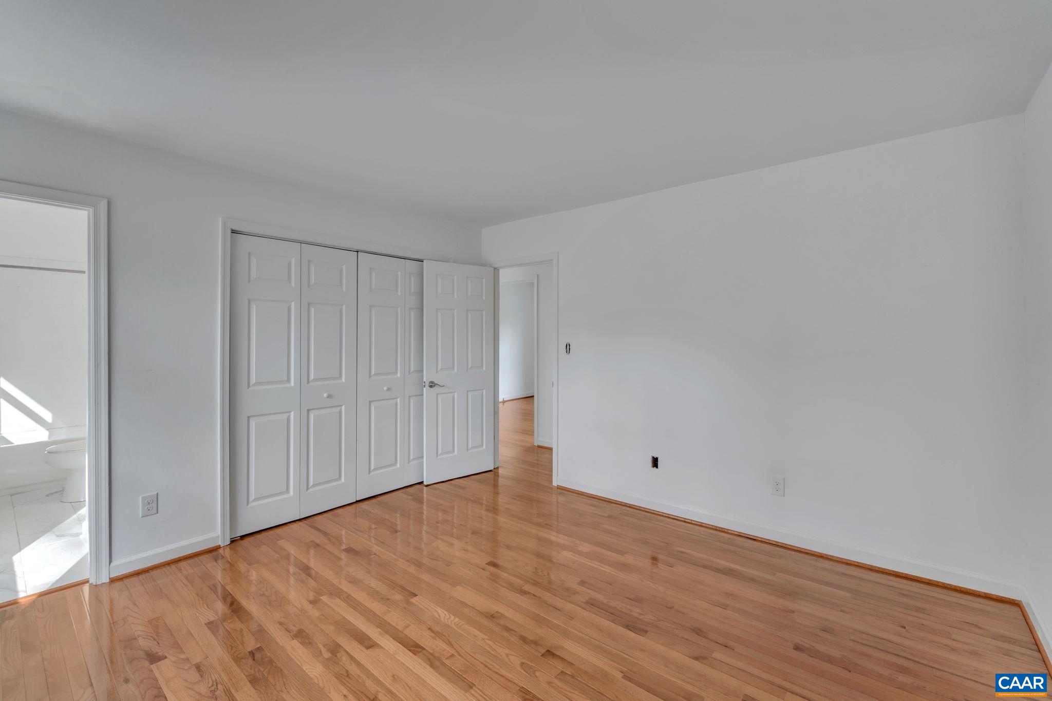392 MINOR RIDGE RD